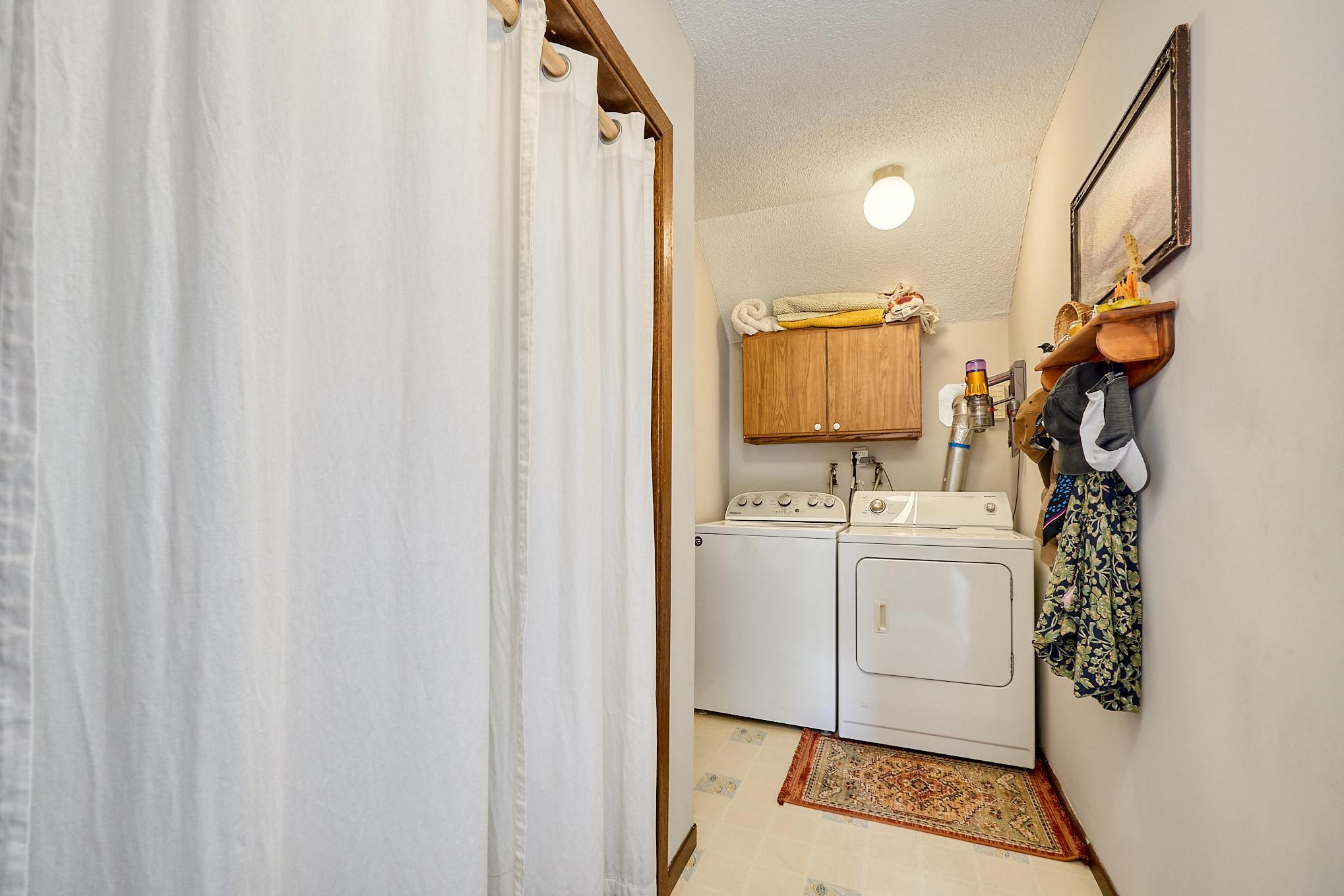 View of Residential Income at 3044 Fremont Avenue, Minneapolis MN 55408, Minneapolis (45 of 51) - Mike Wilen | Minnesota Team Real Estate
