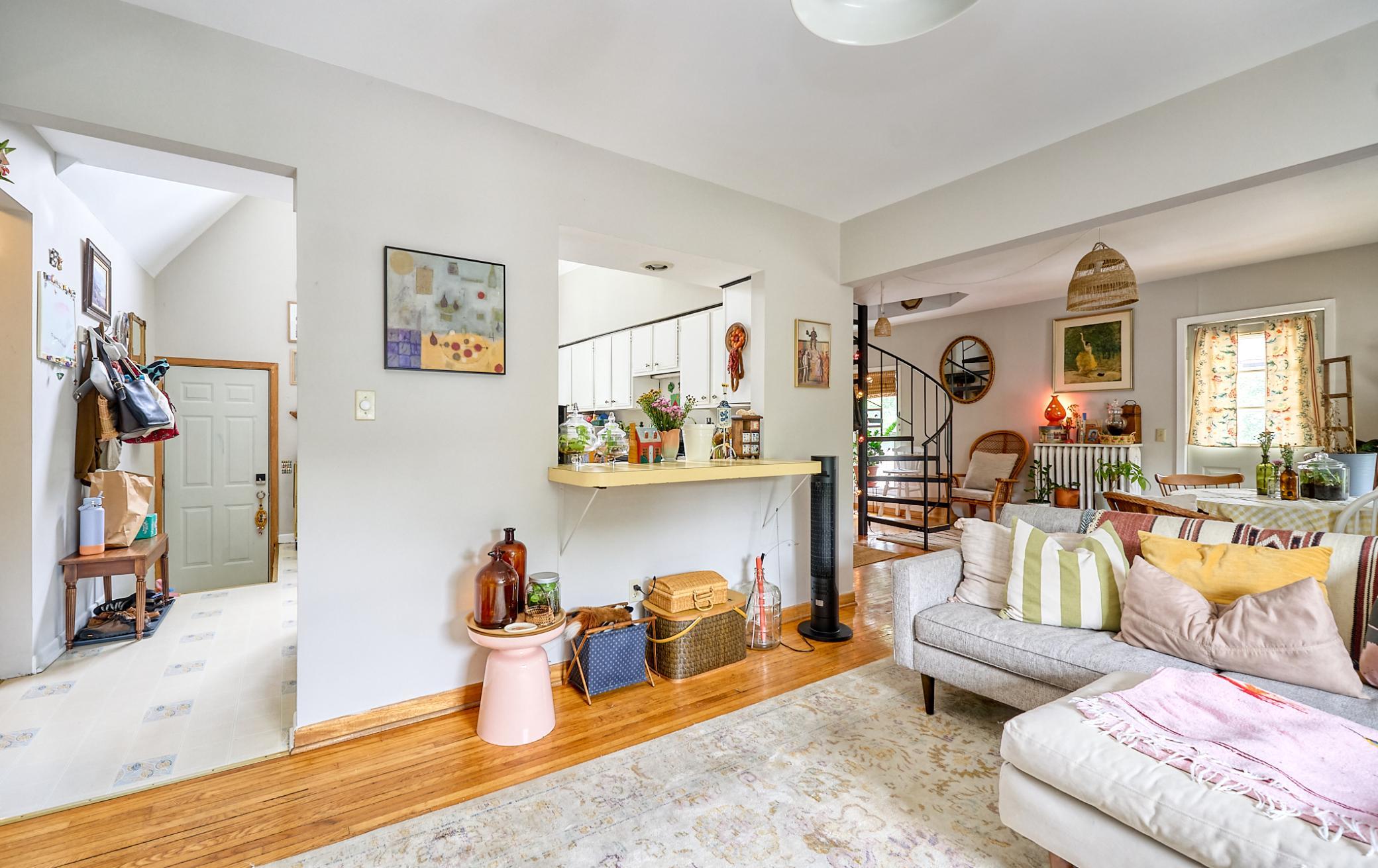 View of Residential Income at 3044 Fremont Avenue, Minneapolis MN 55408, Minneapolis (42 of 51) - Mike Wilen | Minnesota Team Real Estate