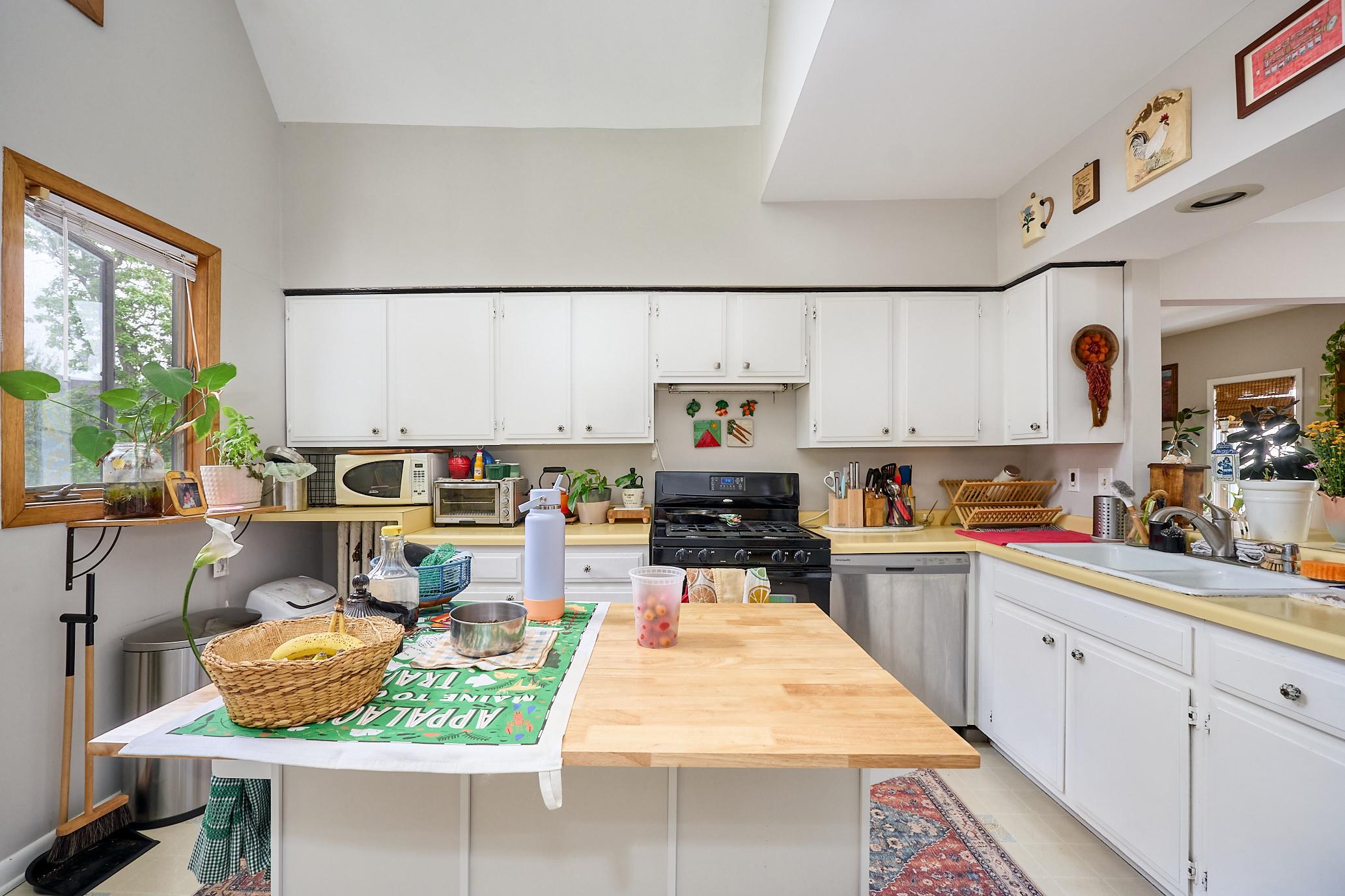 View of Residential Income at 3044 Fremont Avenue, Minneapolis MN 55408, Minneapolis (28 of 51) - Mike Wilen | Minnesota Team Real Estate