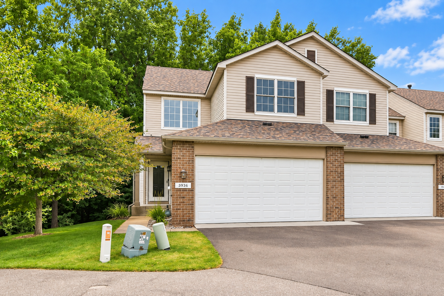 View of (TH) Side x Side at 3936 Everest Lane, Plymouth - Mike Wilen | Minnesota Team Real Estate