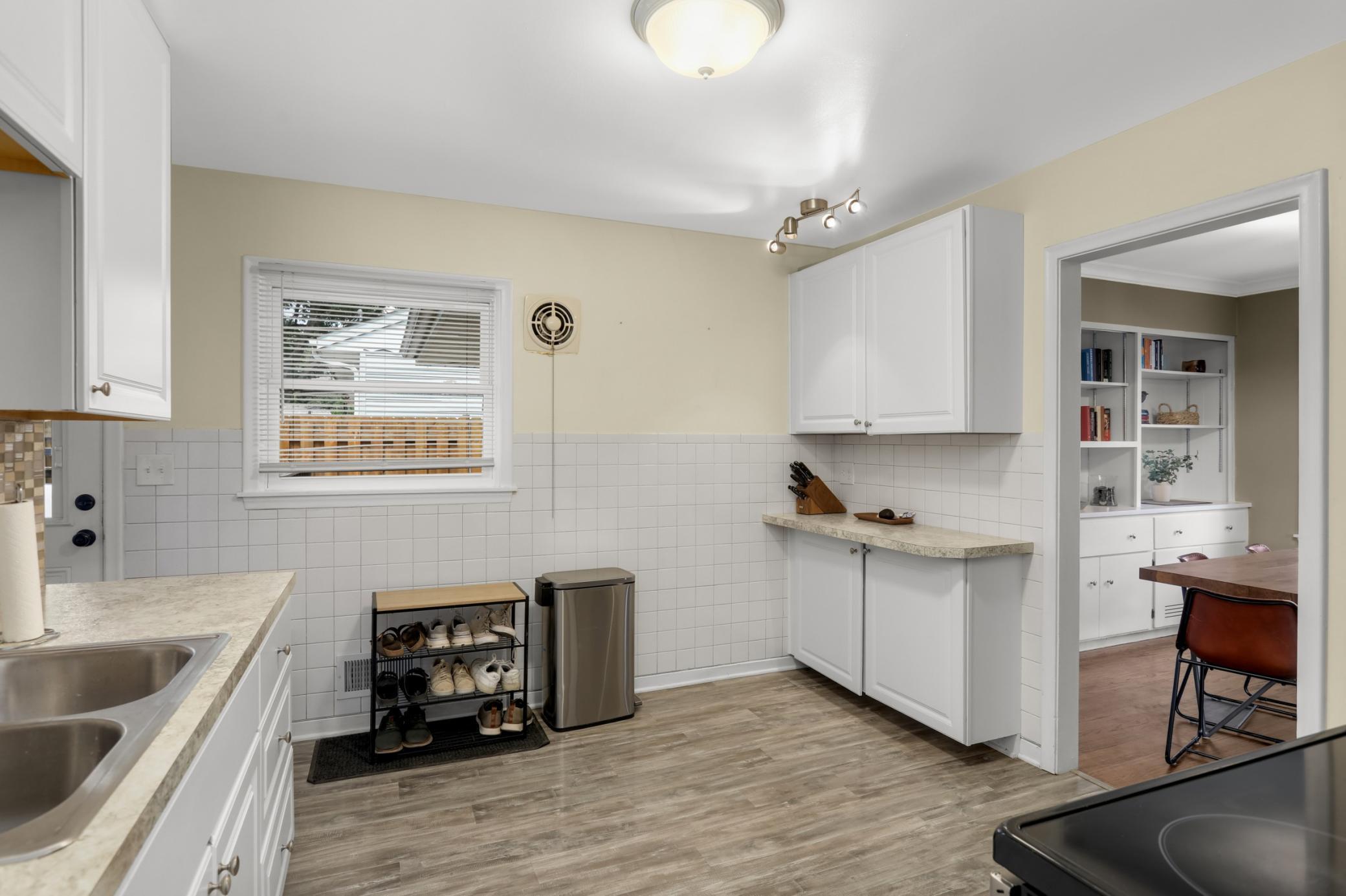 View of Residential at 8236 Dupont Avenue, Bloomington MN 55420, Bloomington (11 of 40) - Mike Wilen | Minnesota Team Real Estate