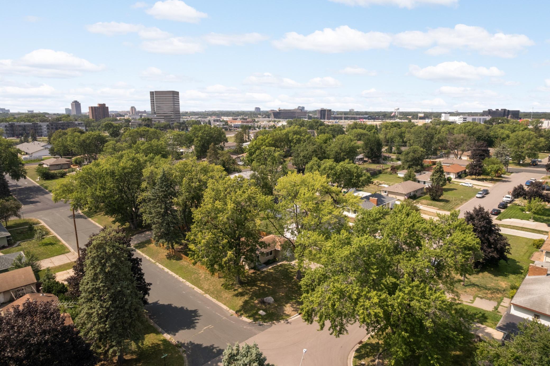 View of Residential at 8236 Dupont Avenue, Bloomington MN 55420, Bloomington (34 of 40) - Mike Wilen | Minnesota Team Real Estate