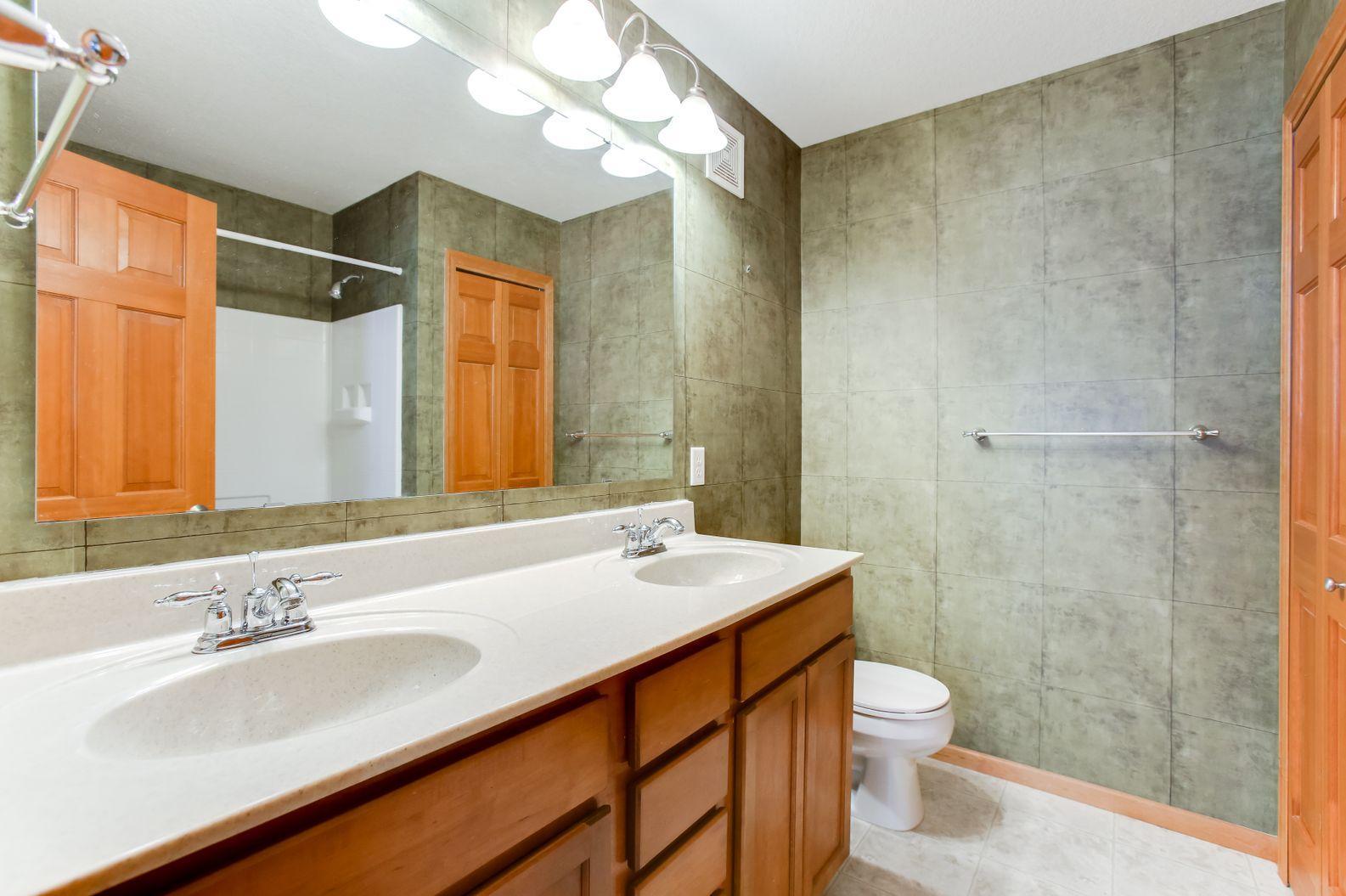 View of Residential at 3331 Cherry Lane #D, Woodbury MN 55129, Woodbury (35 of 47) - Mike Wilen | Minnesota Team Real Estate