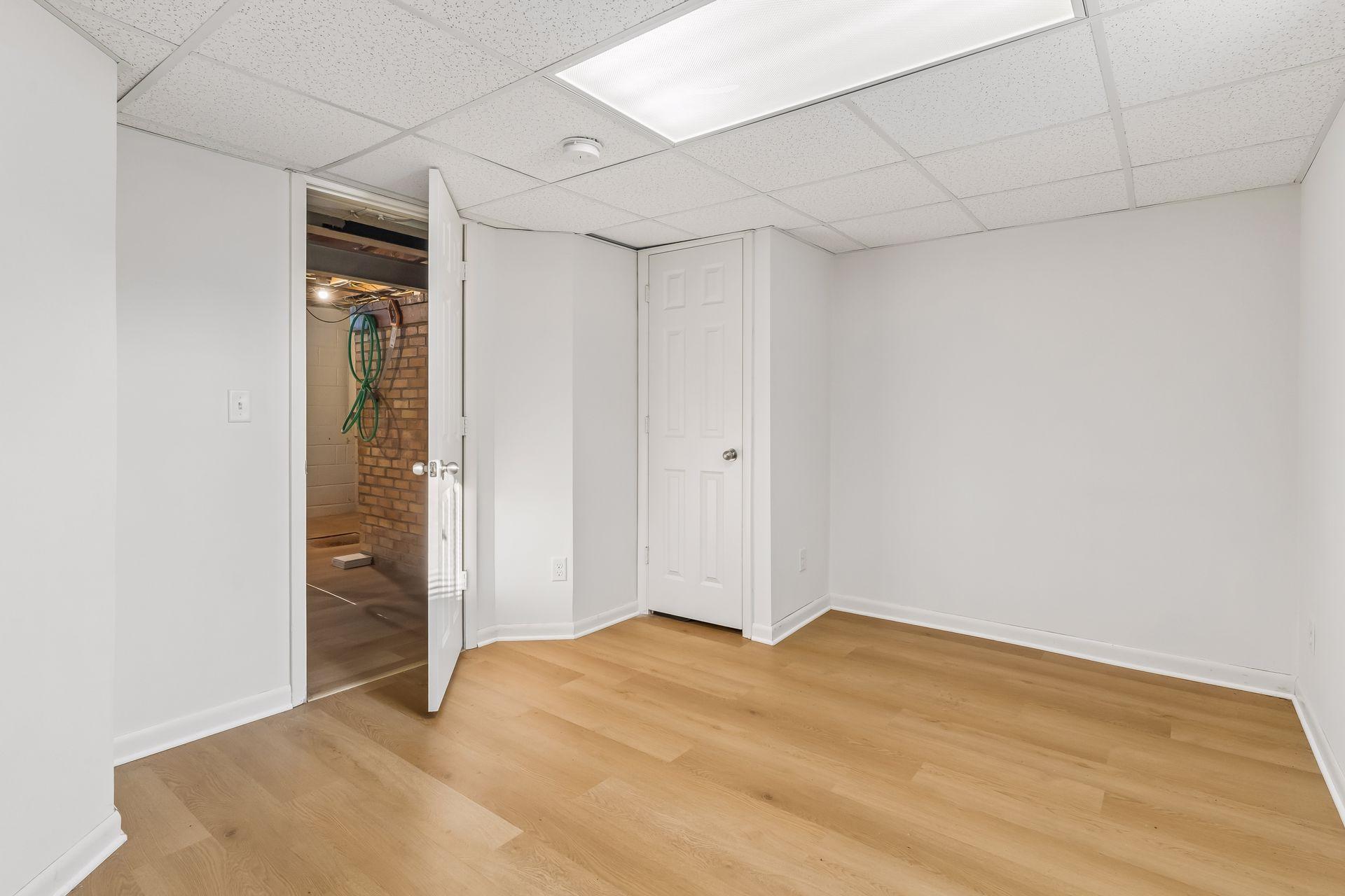 View of Residential at 409 Milton Street, Saint Paul MN 55102, Saint Paul (39 of 49) - Mike Wilen | Minnesota Team Real Estate
