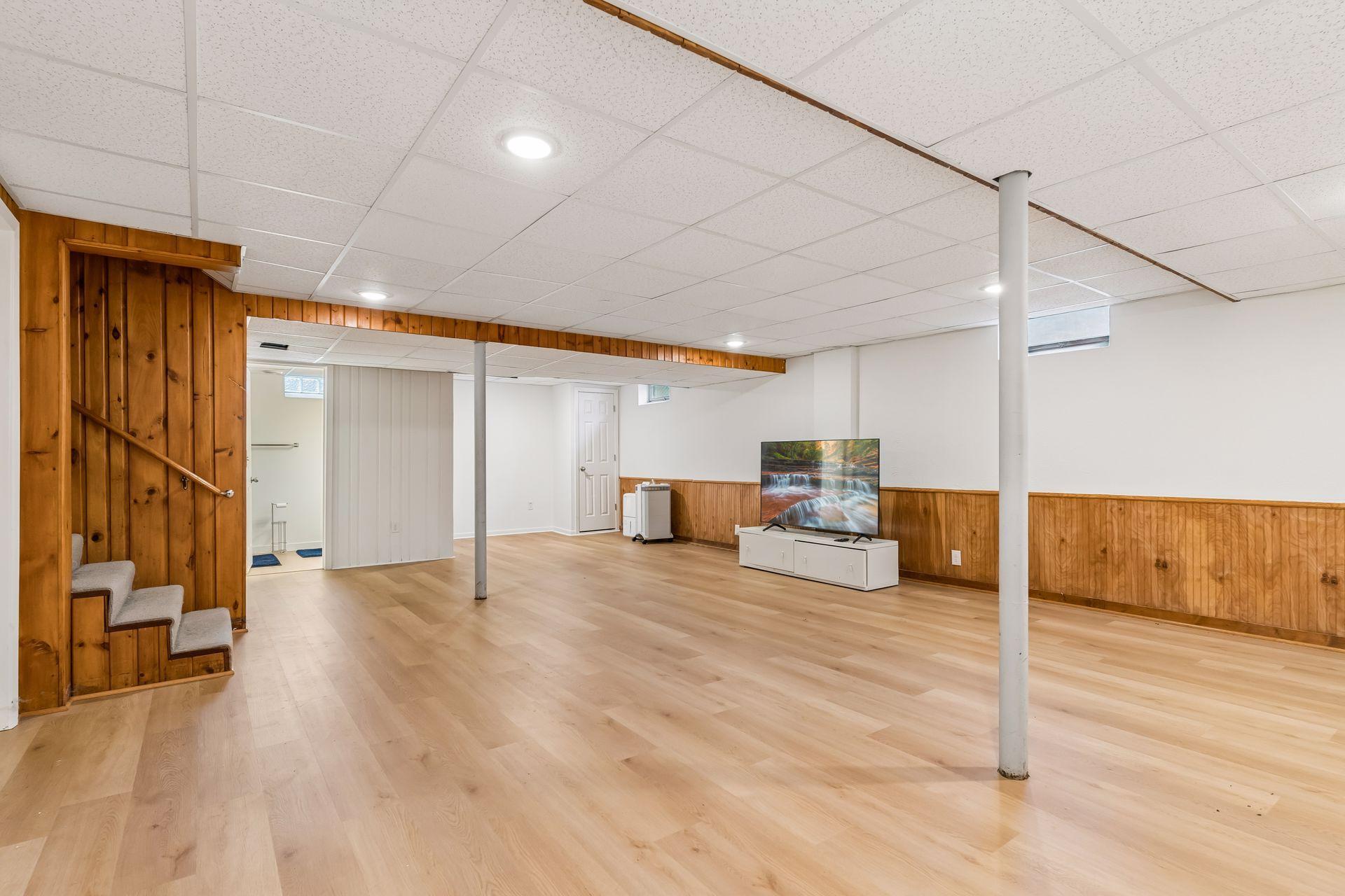 View of Residential at 409 Milton Street, Saint Paul MN 55102, Saint Paul (37 of 49) - Mike Wilen | Minnesota Team Real Estate