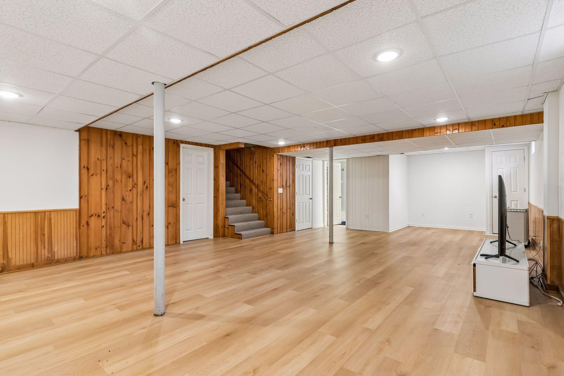 View of Residential at 409 Milton Street, Saint Paul MN 55102, Saint Paul (36 of 49) - Mike Wilen | Minnesota Team Real Estate