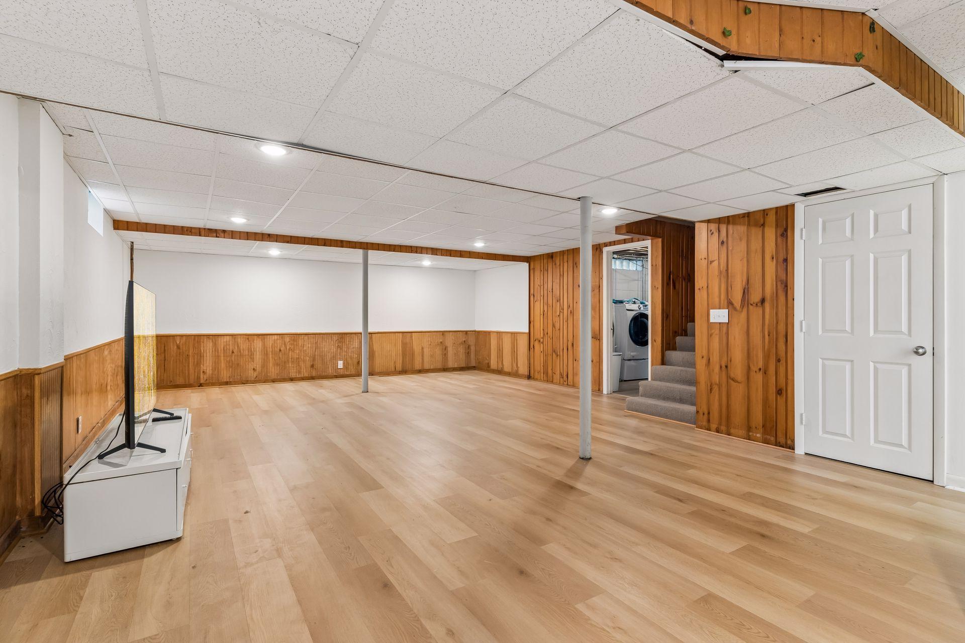View of Residential at 409 Milton Street, Saint Paul MN 55102, Saint Paul (35 of 49) - Mike Wilen | Minnesota Team Real Estate