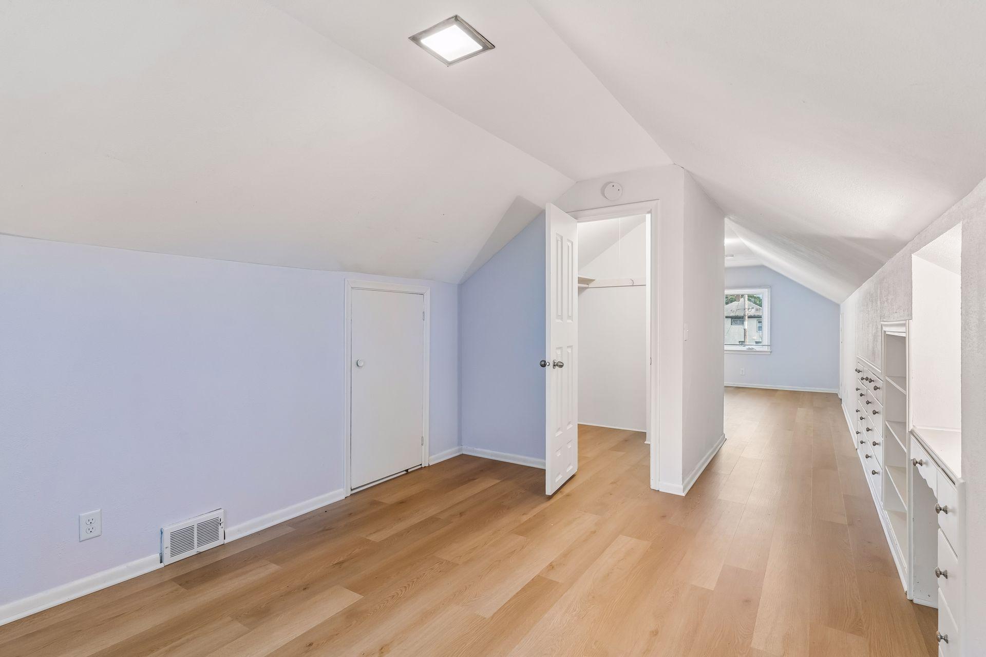 View of Residential at 409 Milton Street, Saint Paul MN 55102, Saint Paul (32 of 49) - Mike Wilen | Minnesota Team Real Estate