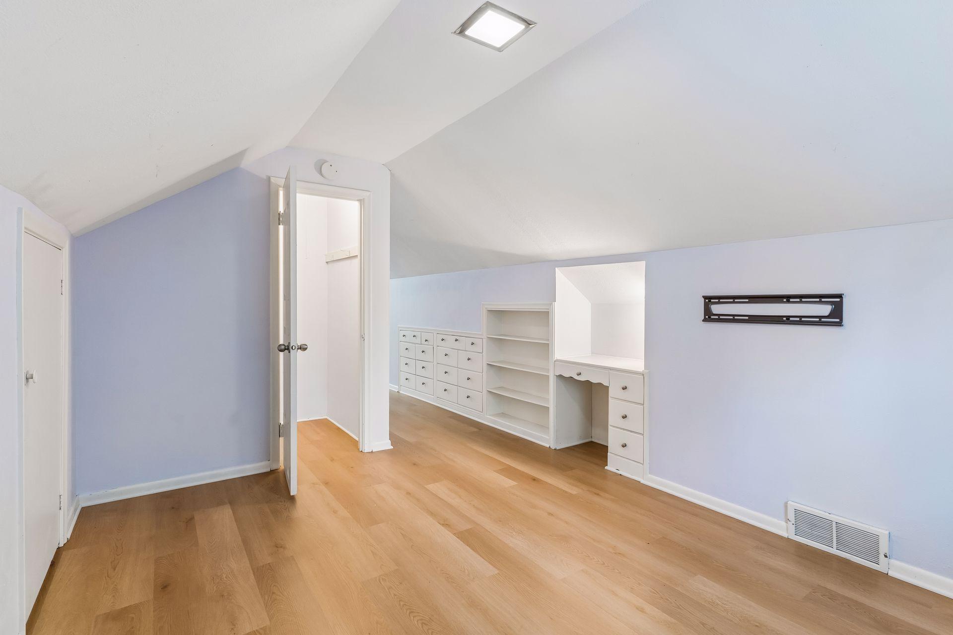 View of Residential at 409 Milton Street, Saint Paul MN 55102, Saint Paul (31 of 49) - Mike Wilen | Minnesota Team Real Estate