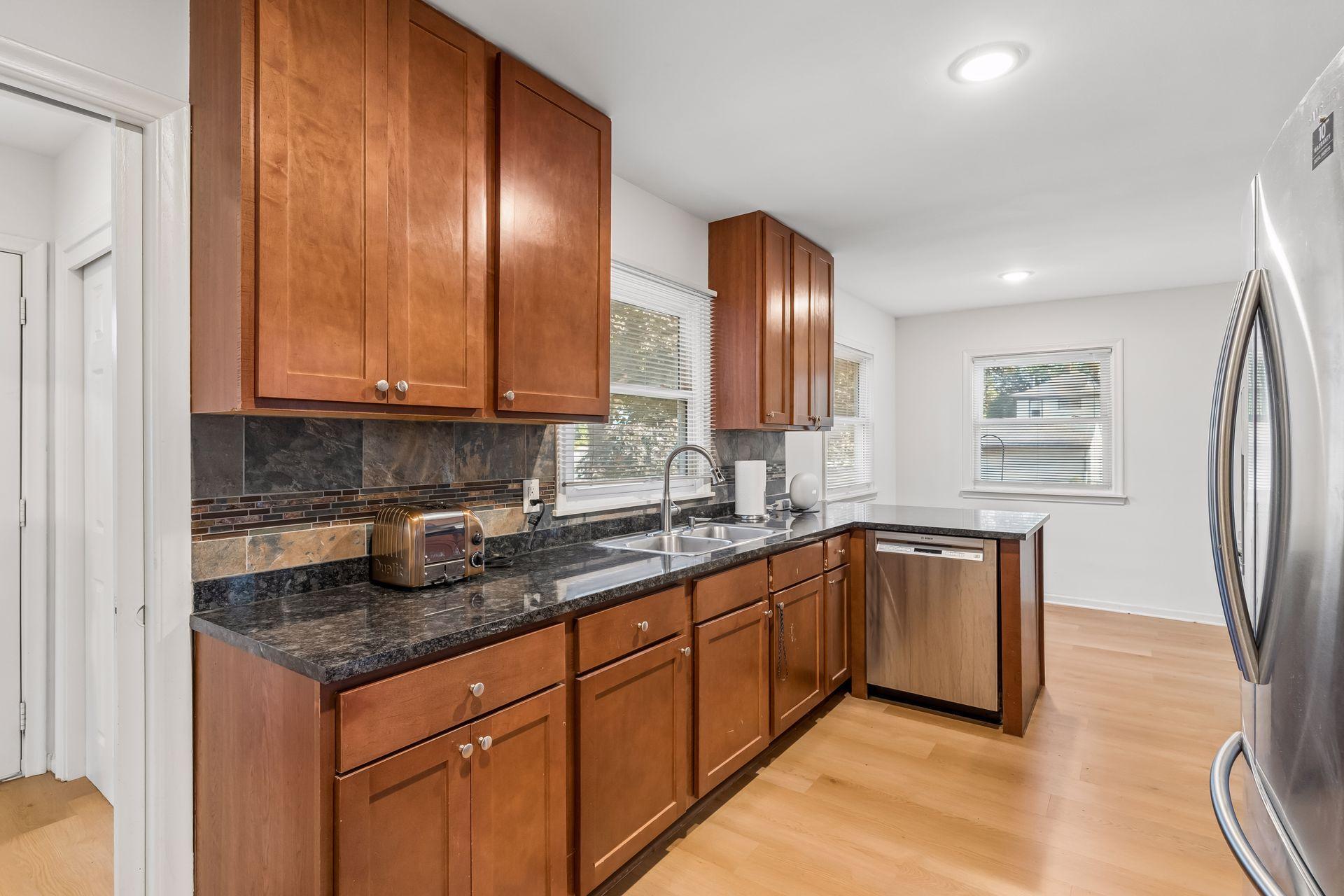 View of Residential at 409 Milton Street, Saint Paul MN 55102, Saint Paul (10 of 49) - Mike Wilen | Minnesota Team Real Estate
