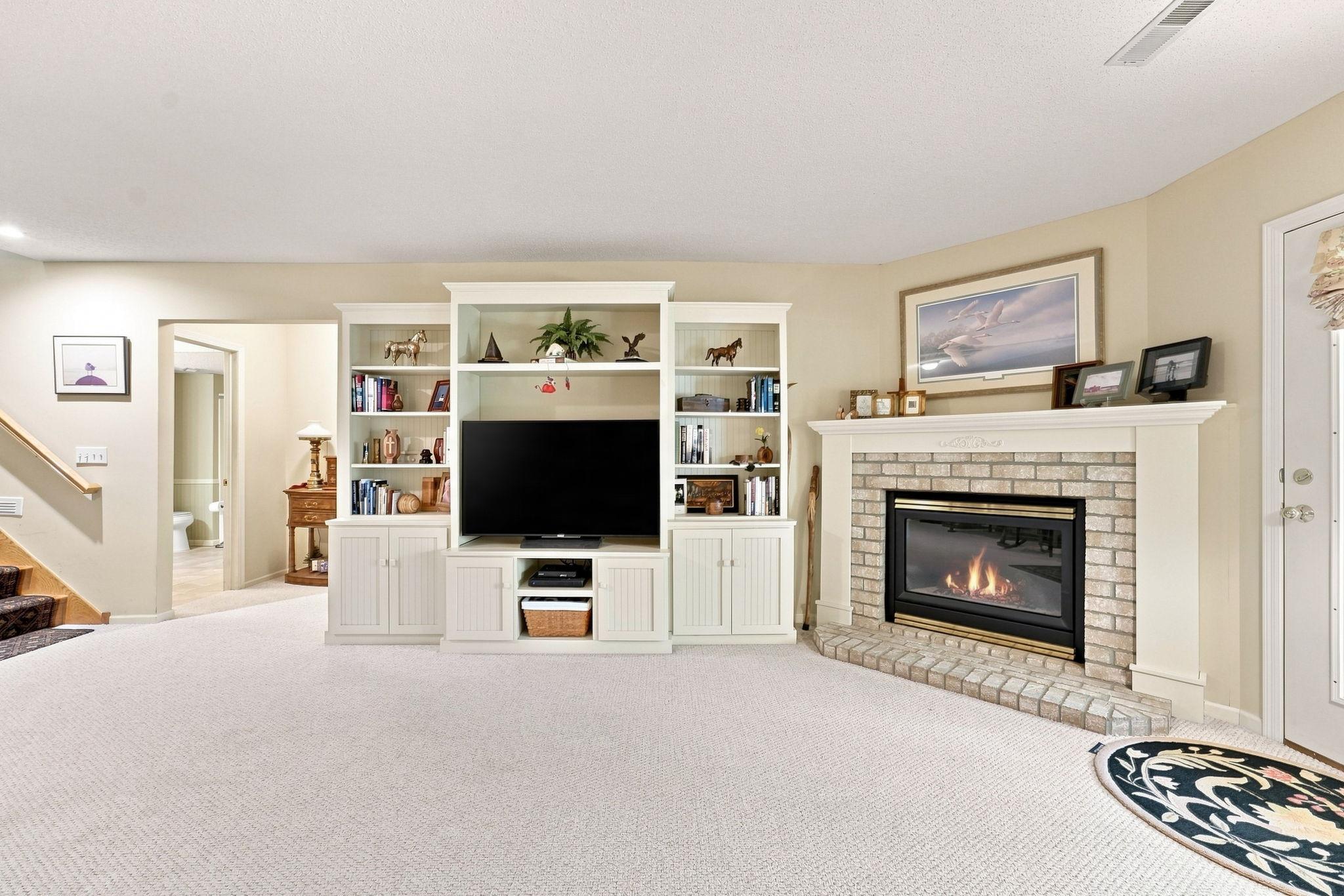 View of Residential at 132 Wedgewood Court, Mahtomedi MN 55115, Mahtomedi (42 of 52) - Mike Wilen | Minnesota Team Real Estate