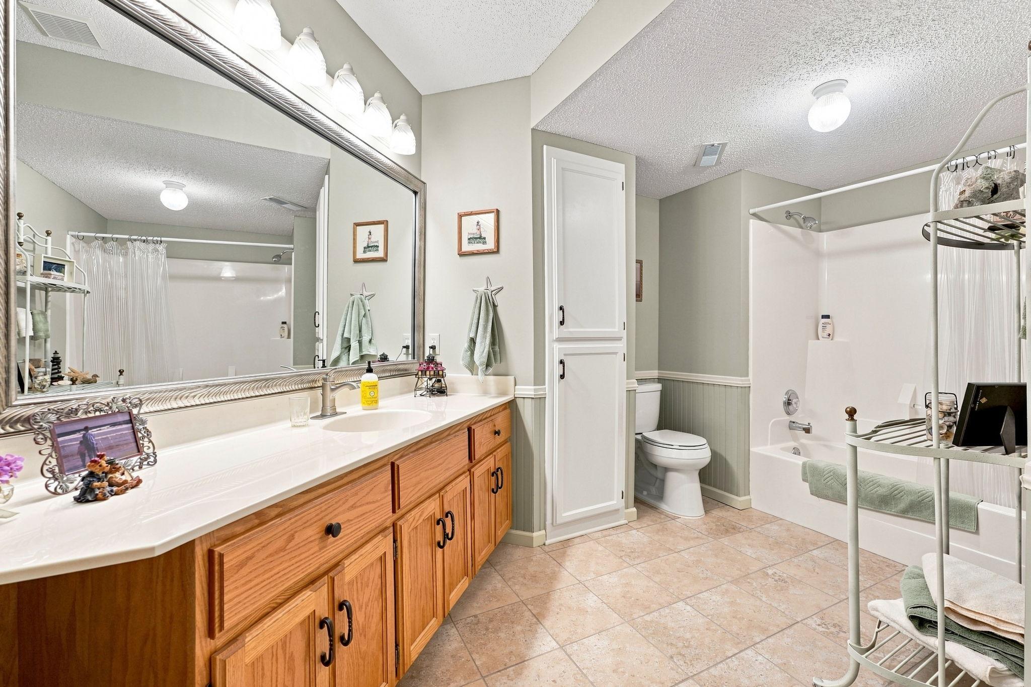 View of Residential at 132 Wedgewood Court, Mahtomedi MN 55115, Mahtomedi (44 of 52) - Mike Wilen | Minnesota Team Real Estate