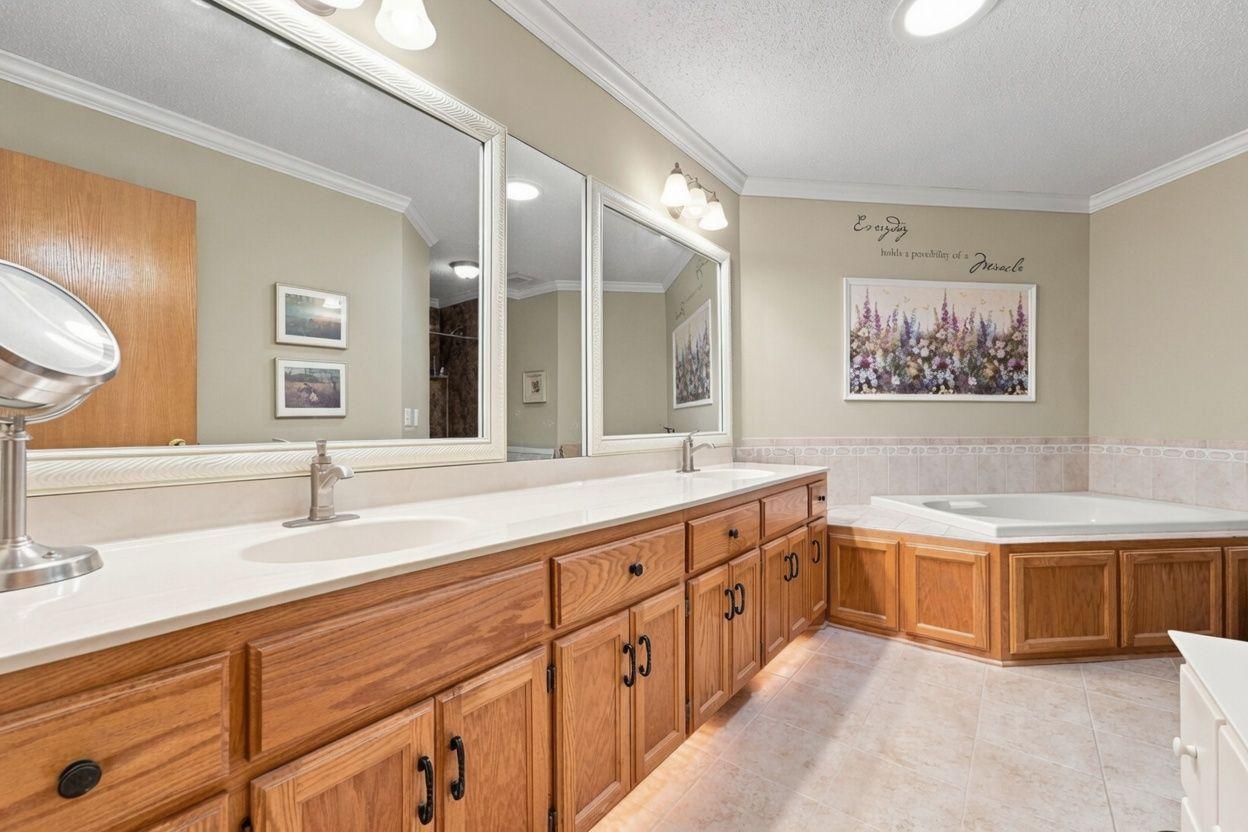 View of Residential at 132 Wedgewood Court, Mahtomedi MN 55115, Mahtomedi (35 of 52) - Mike Wilen | Minnesota Team Real Estate