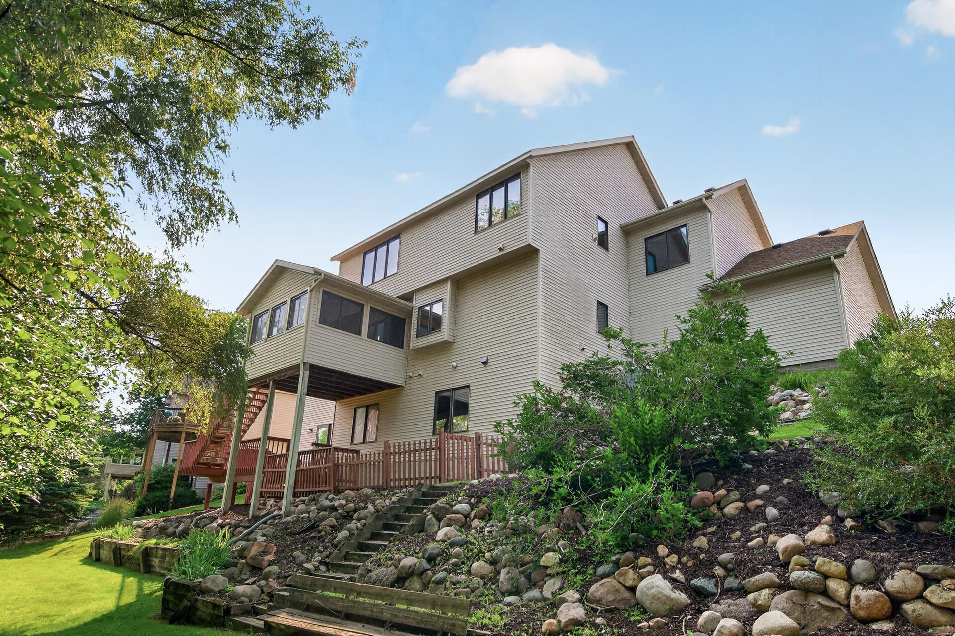 View of Residential at 17126 Jonathan Court, Lakeville MN 55044, Lakeville (28 of 36) - Mike Wilen | Minnesota Team Real Estate