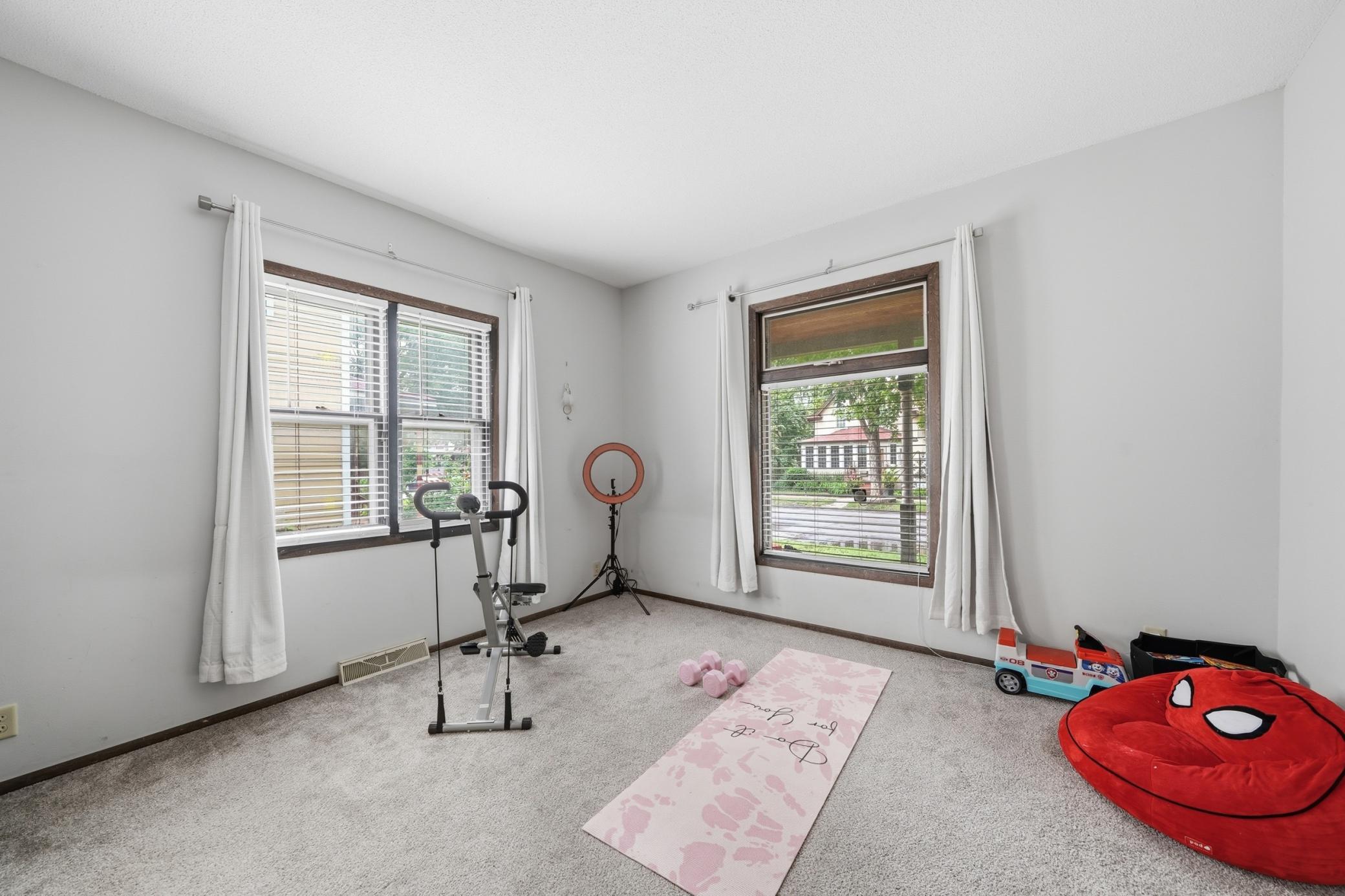 View of Residential Income at 2303 22nd Avenue, Minneapolis MN 55404, Minneapolis (18 of 28) - Mike Wilen | Minnesota Team Real Estate