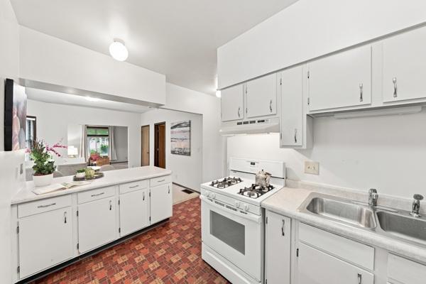 View of Residential Income at 2303 22nd Avenue, Minneapolis MN 55404, Minneapolis (8 of 28) - Mike Wilen | Minnesota Team Real Estate
