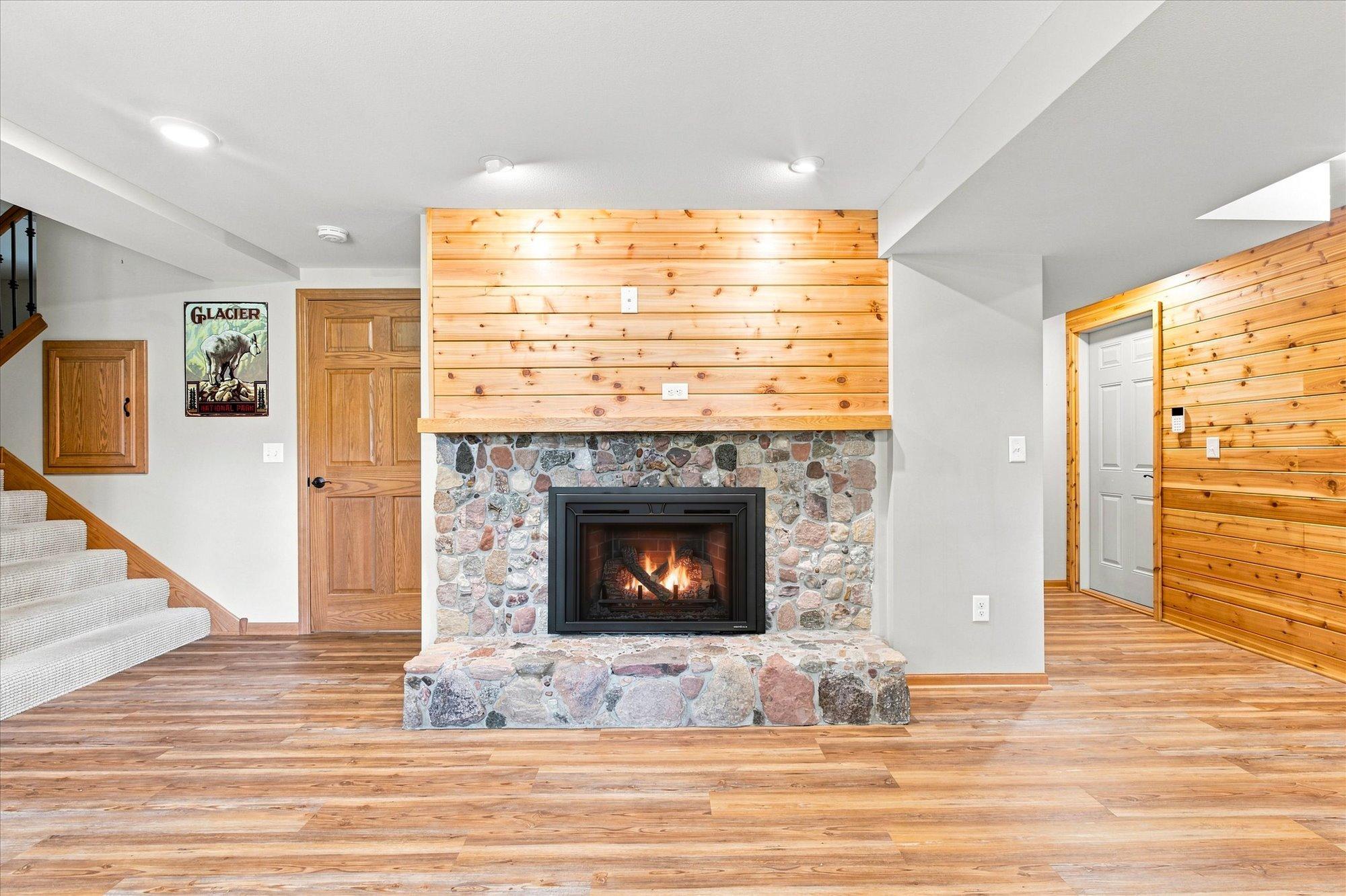 View of Residential at 111 Teresa Drive, West Saint Paul MN 55118, West Saint Paul (43 of 81) - Mike Wilen | Minnesota Team Real Estate