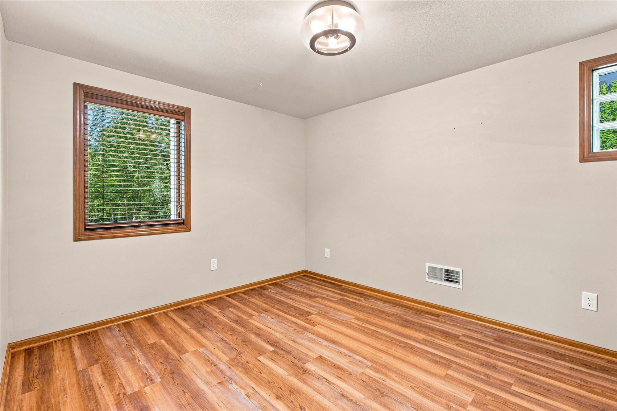 View of Residential at 111 Teresa Drive, West Saint Paul MN 55118, West Saint Paul (41 of 81) - Mike Wilen | Minnesota Team Real Estate