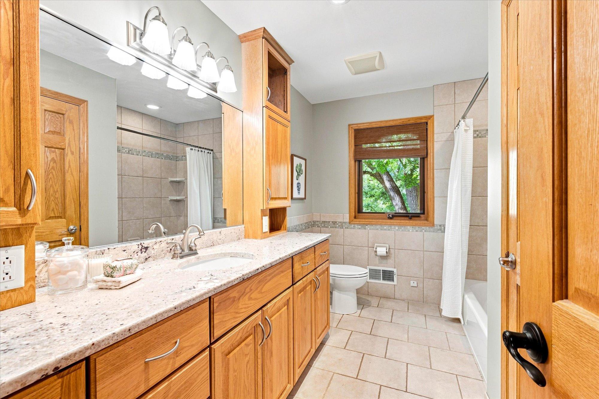 View of Residential at 111 Teresa Drive, West Saint Paul MN 55118, West Saint Paul (32 of 81) - Mike Wilen | Minnesota Team Real Estate