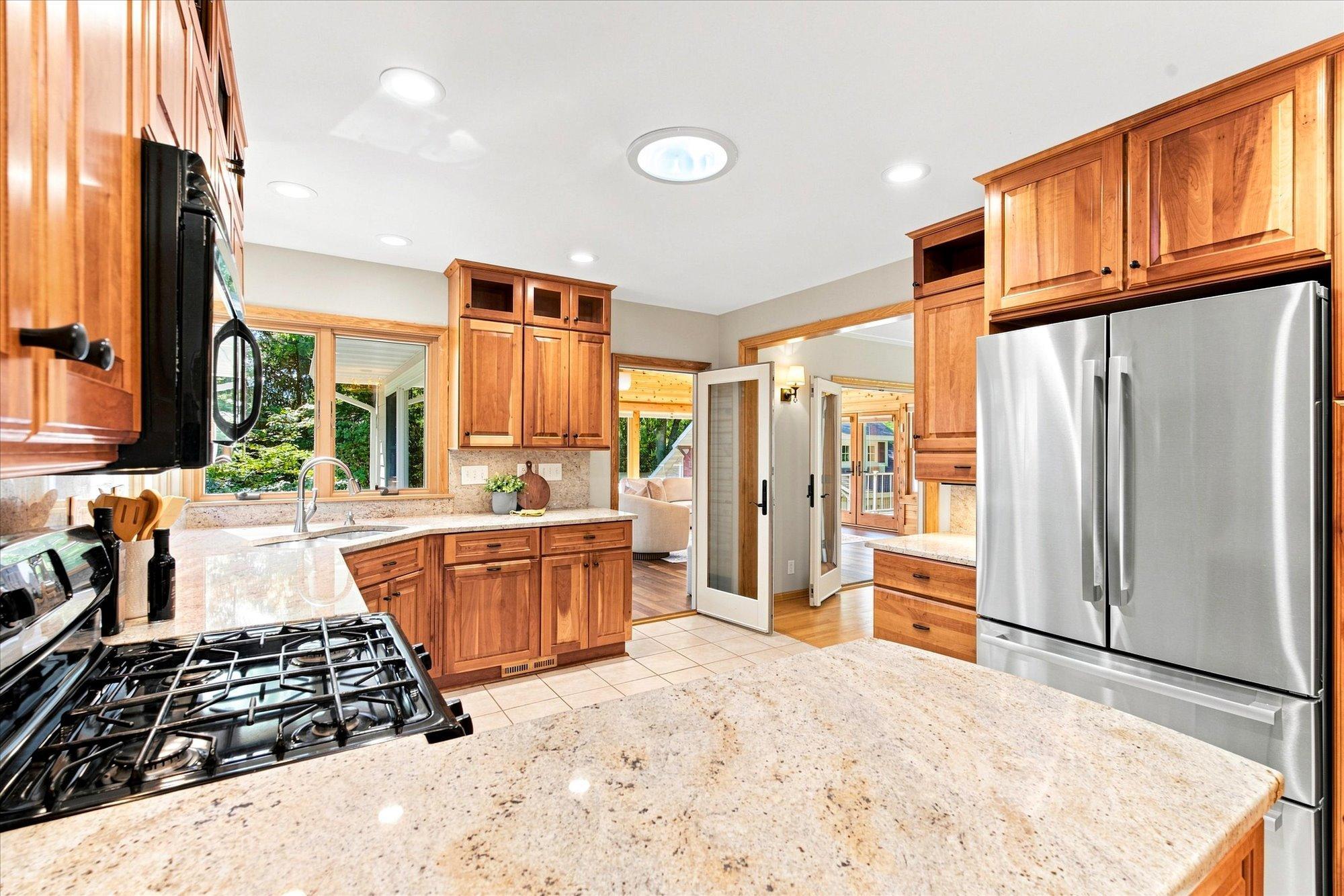 View of Residential at 111 Teresa Drive, West Saint Paul MN 55118, West Saint Paul (7 of 81) - Mike Wilen | Minnesota Team Real Estate