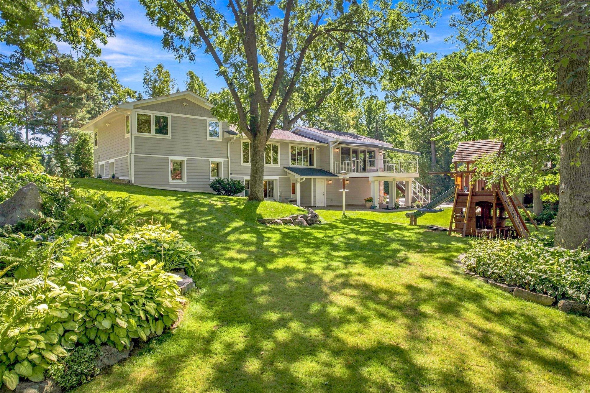 View of Residential at 111 Teresa Drive, West Saint Paul MN 55118, West Saint Paul (68 of 81) - Mike Wilen | Minnesota Team Real Estate