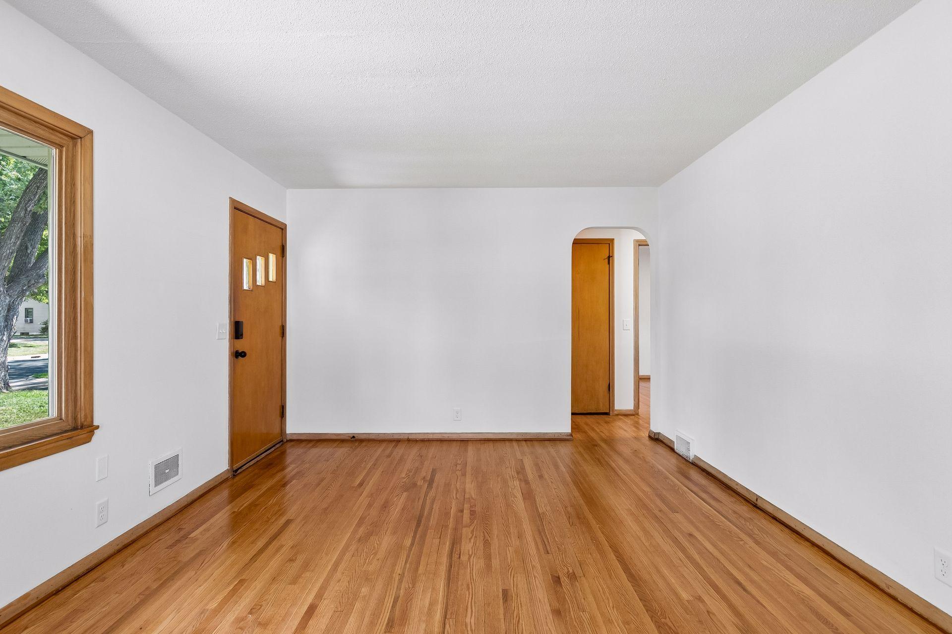 View of Residential at 6921 Major Avenue, Brooklyn Center MN 55429, Brooklyn Center (8 of 29) - Mike Wilen | Minnesota Team Real Estate