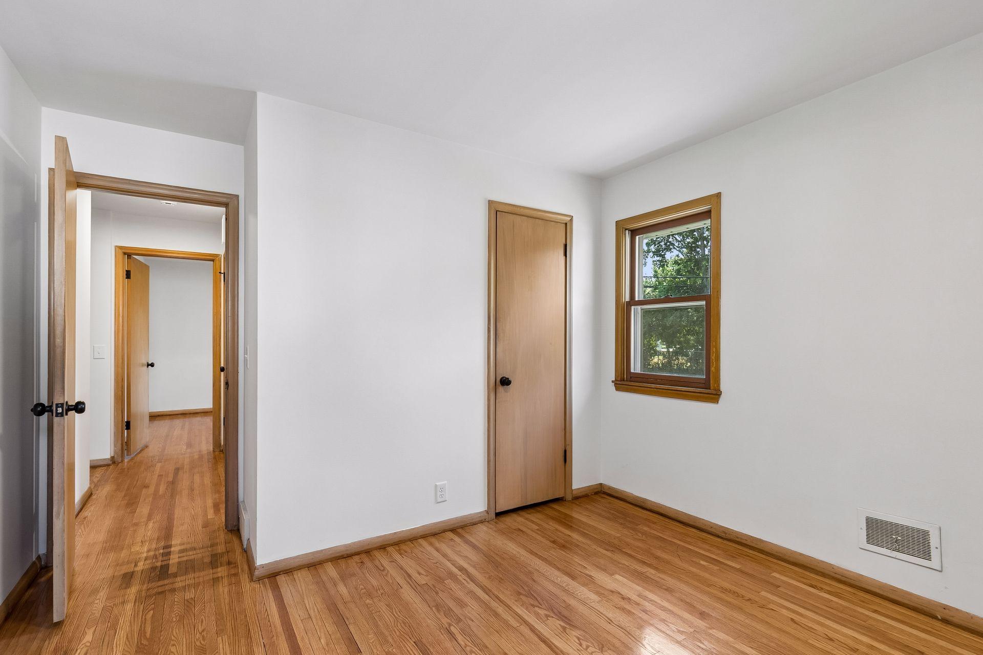 View of Residential at 6921 Major Avenue, Brooklyn Center MN 55429, Brooklyn Center (13 of 29) - Mike Wilen | Minnesota Team Real Estate