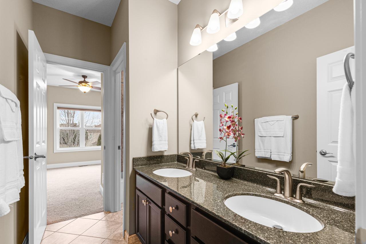 View of Residential at 10033 Frederick Place, Eden Prairie MN 55347, Eden Prairie (38 of 69) - Mike Wilen | Minnesota Team Real Estate