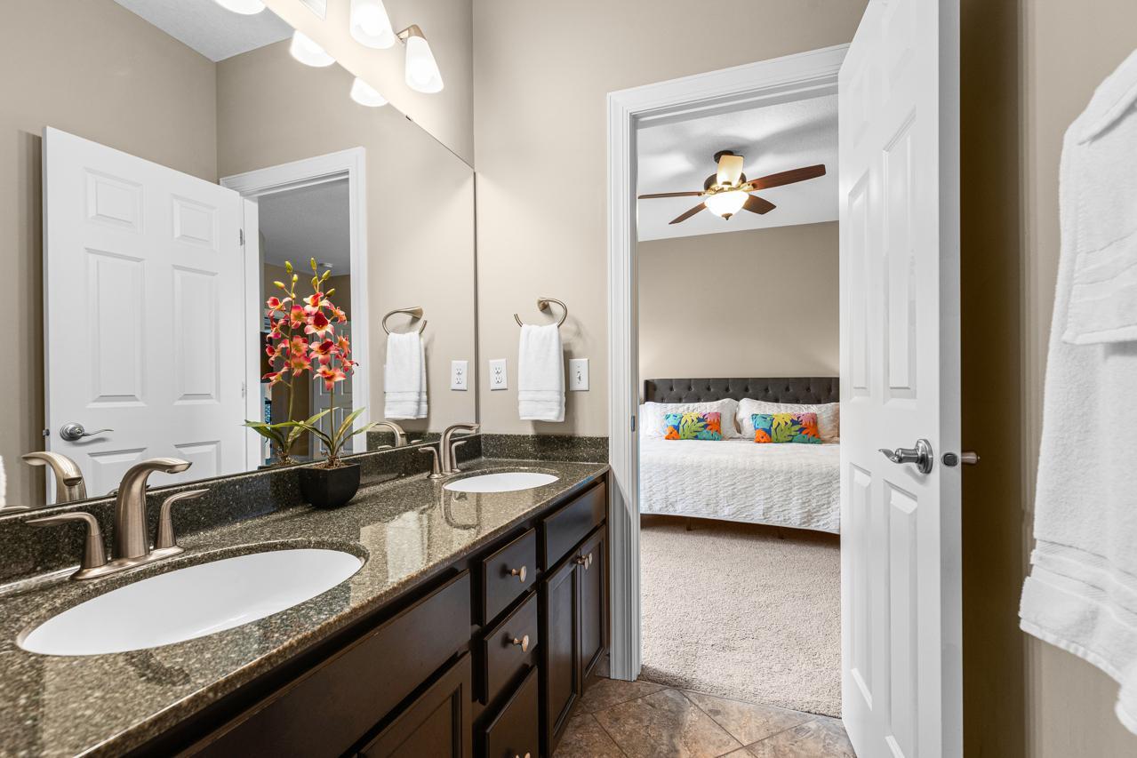 View of Residential at 10033 Frederick Place, Eden Prairie MN 55347, Eden Prairie (36 of 69) - Mike Wilen | Minnesota Team Real Estate