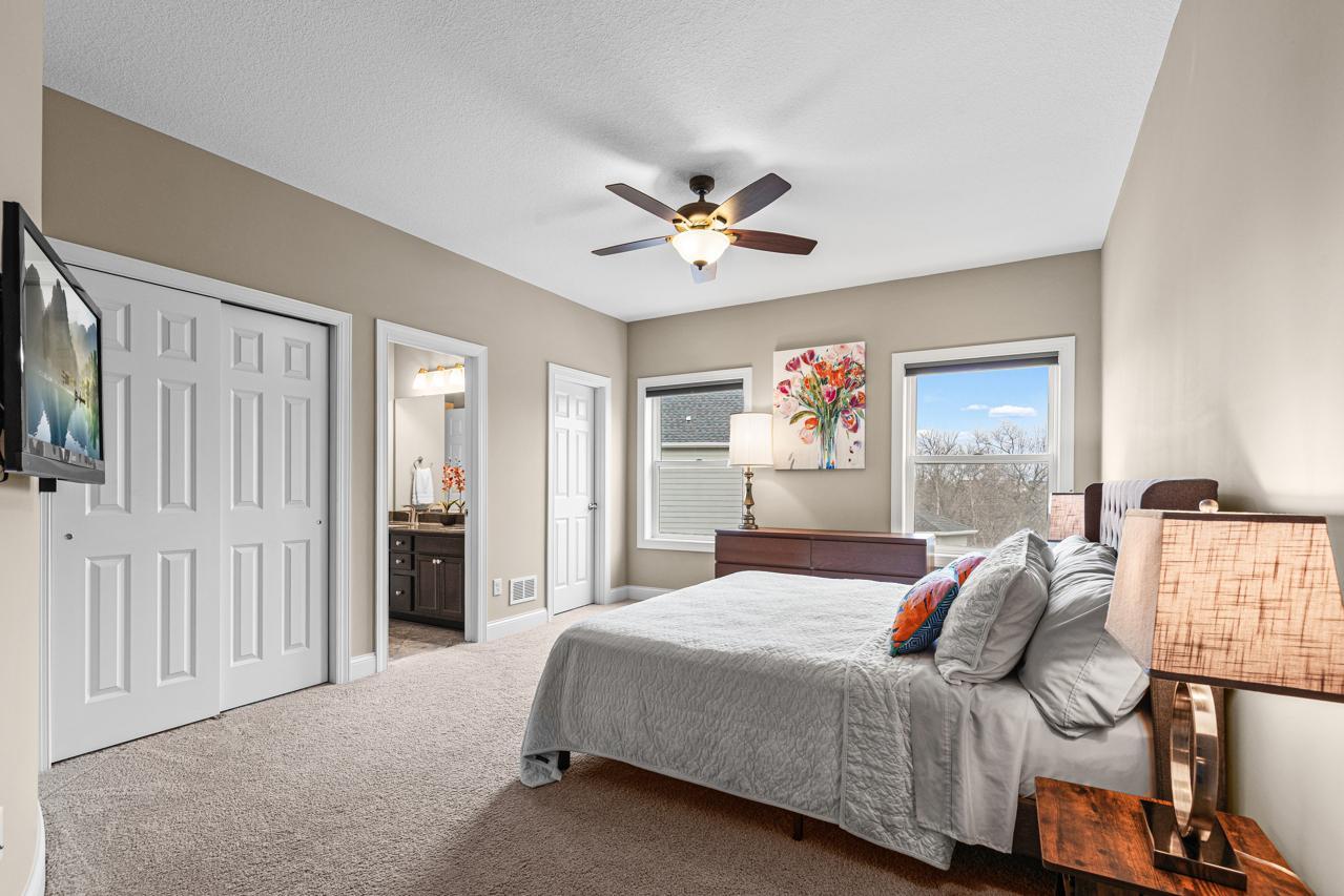 View of Residential at 10033 Frederick Place, Eden Prairie MN 55347, Eden Prairie (35 of 69) - Mike Wilen | Minnesota Team Real Estate