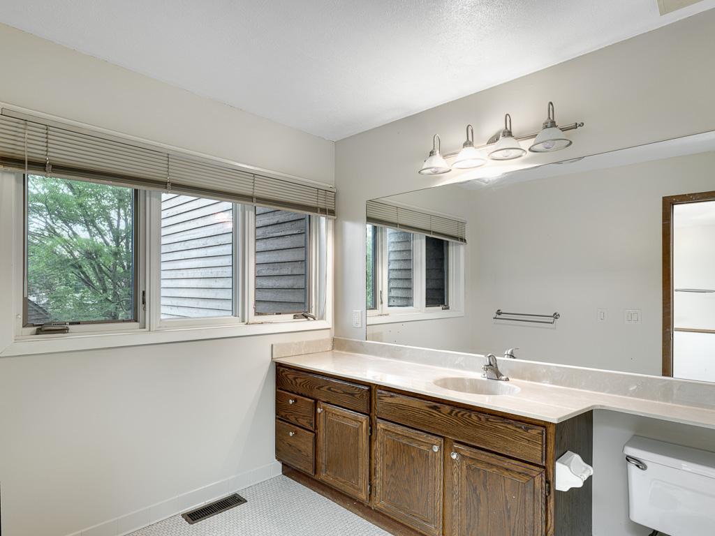 View of Residential at 1381 Spencer Road, Saint Paul MN 55108, Saint Paul (11 of 16) - Mike Wilen | Minnesota Team Real Estate