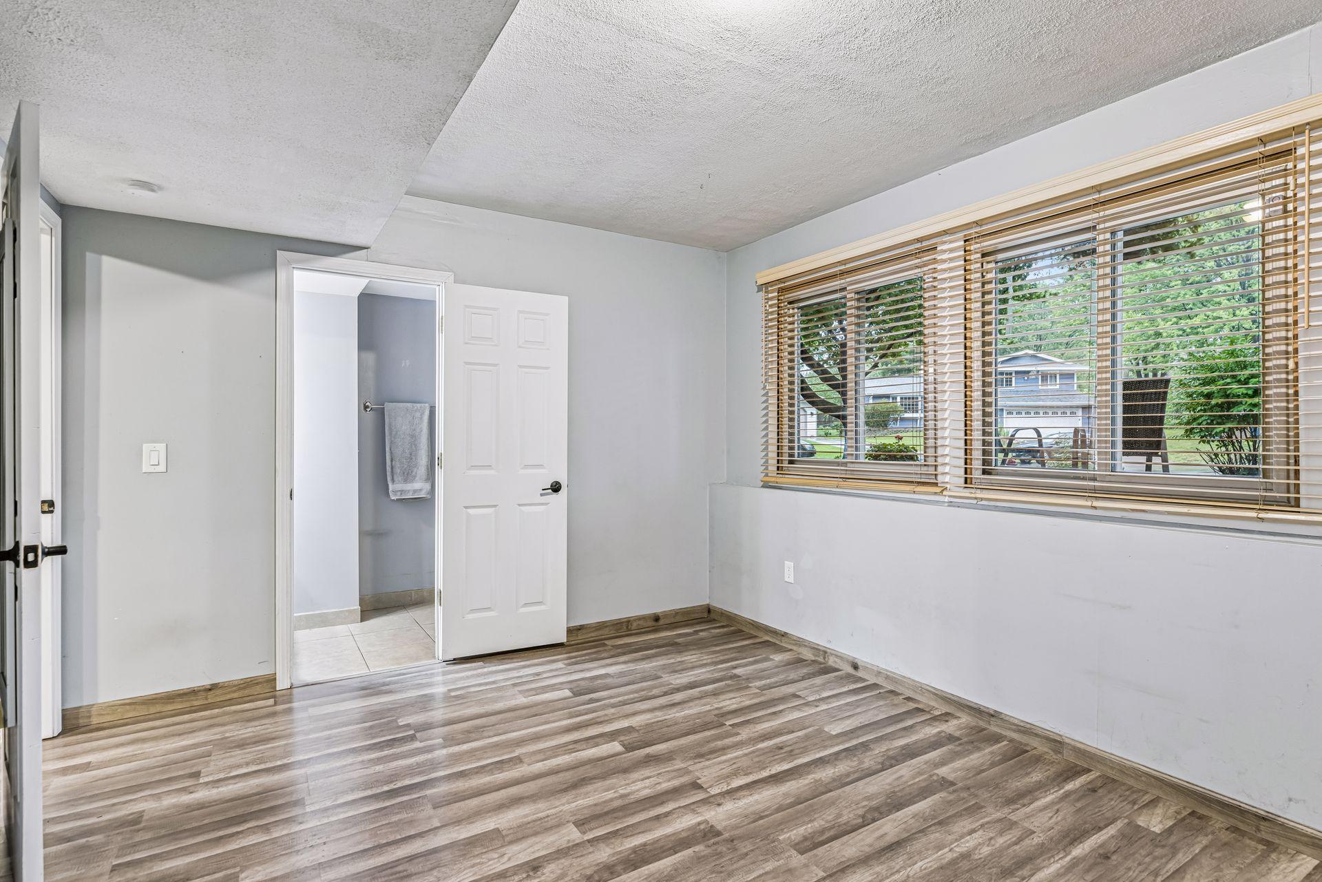 View of Residential at 514 Laredo Lane, Chanhassen MN 55317, Chanhassen (33 of 37) - Mike Wilen | Minnesota Team Real Estate