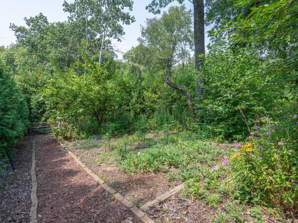 View of Residential at 100 Marcin Lane, Burnsville MN 55337, Burnsville (47 of 56) - Mike Wilen | Minnesota Team Real Estate