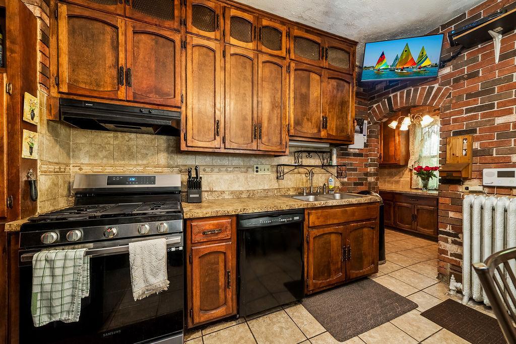 View of Residential at 1623 Penn Avenue, Minneapolis MN 55411, Minneapolis (13 of 71) - Mike Wilen | Minnesota Team Real Estate