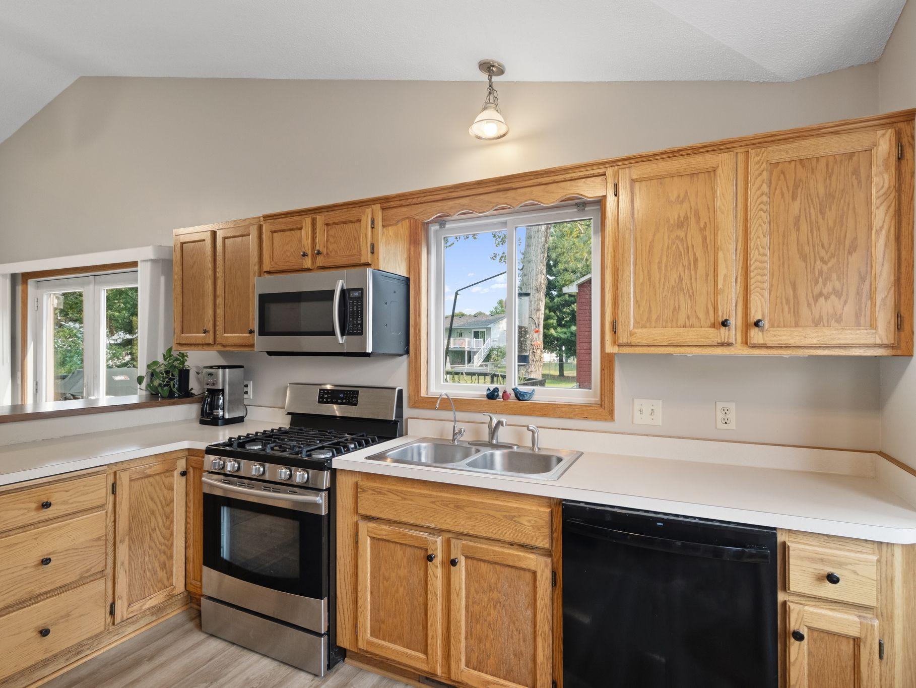 View of Residential at 9323 Jareau Avenue, Cottage Grove MN 55016, Cottage Grove (12 of 41) - Mike Wilen | Minnesota Team Real Estate