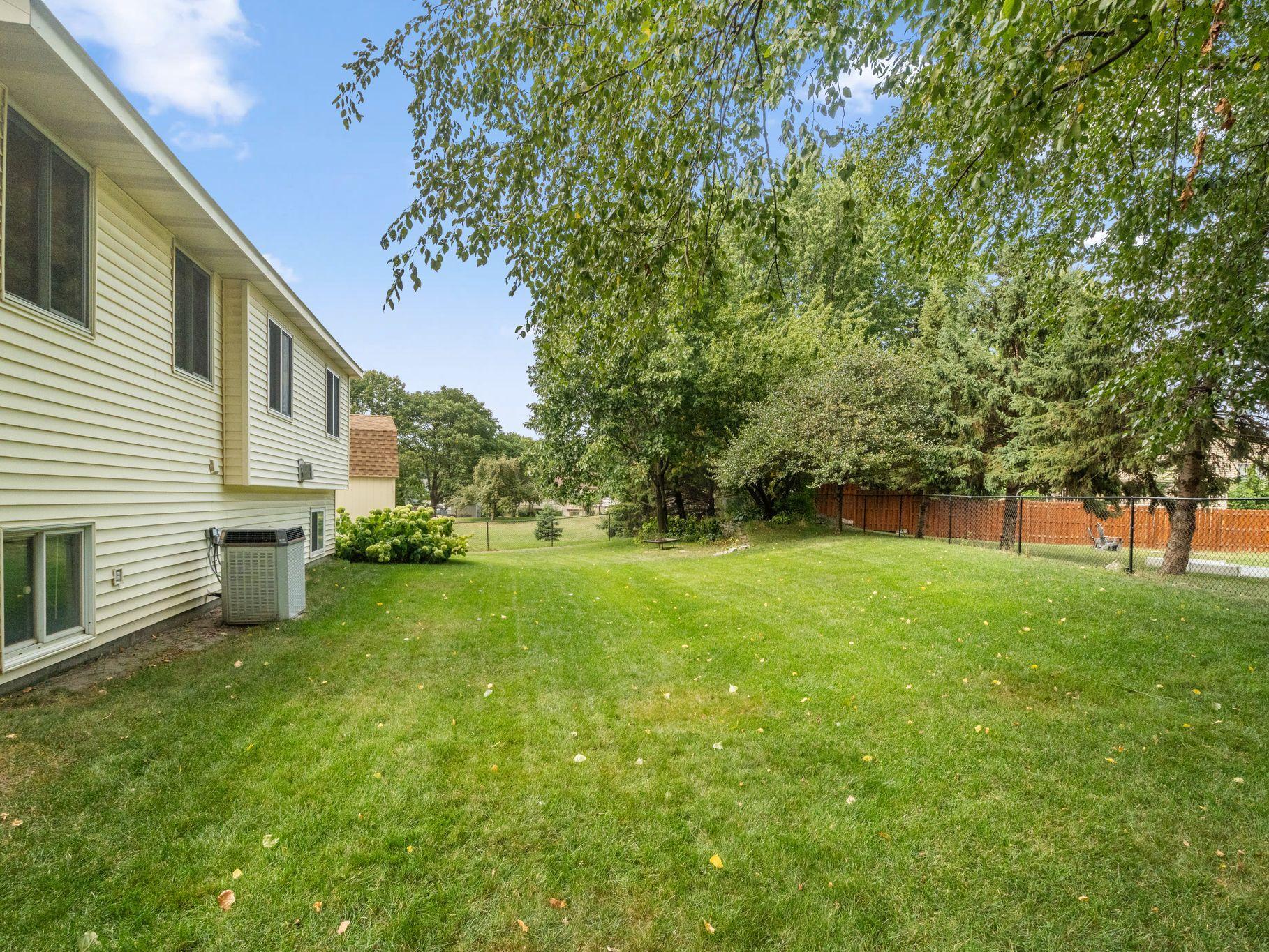 View of Residential at 9323 Jareau Avenue, Cottage Grove MN 55016, Cottage Grove (32 of 41) - Mike Wilen | Minnesota Team Real Estate