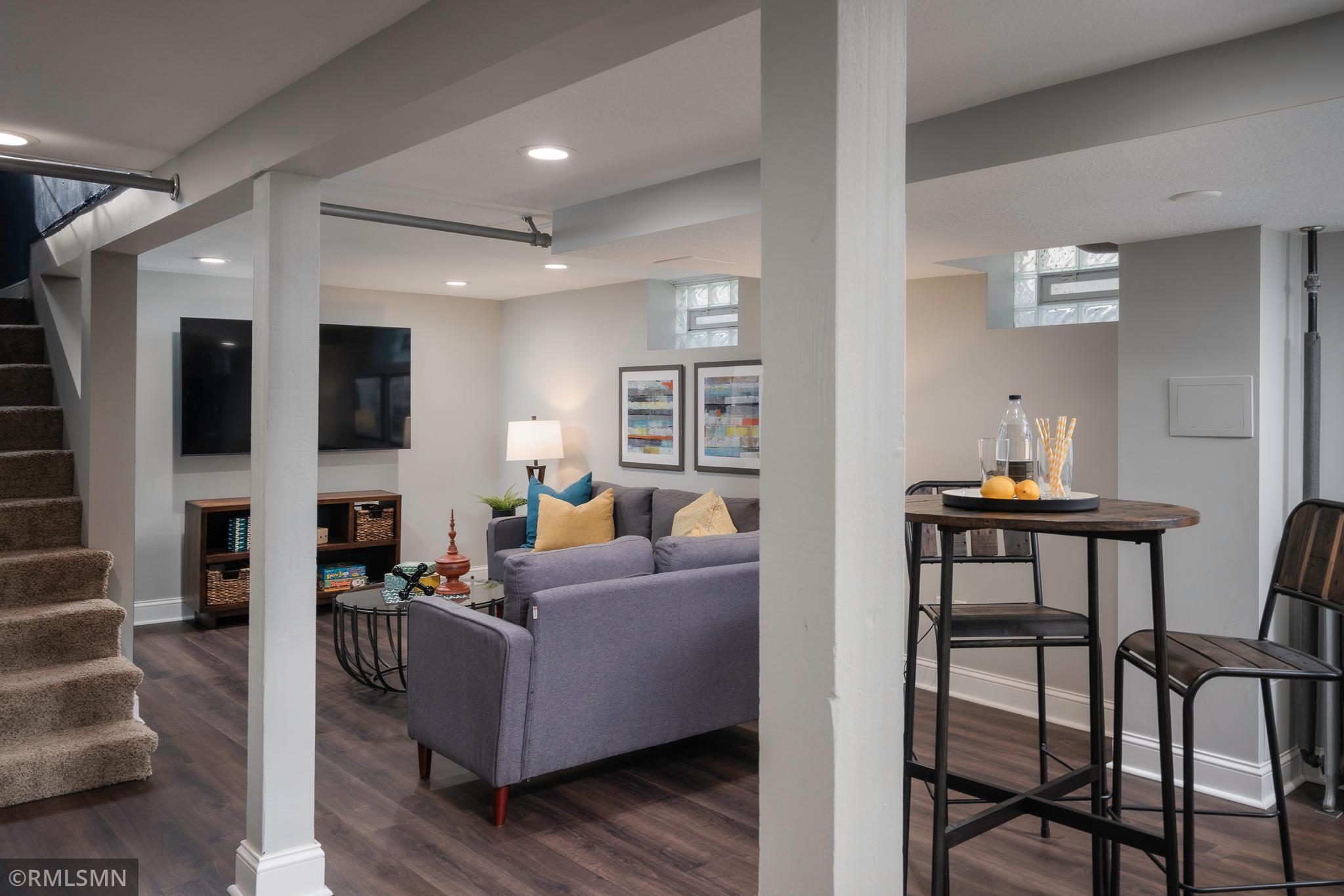 View of Residential at 2724 Utica Avenue, Saint Louis Park MN 55416, Saint Louis Park (24 of 26) - Mike Wilen | Minnesota Team Real Estate