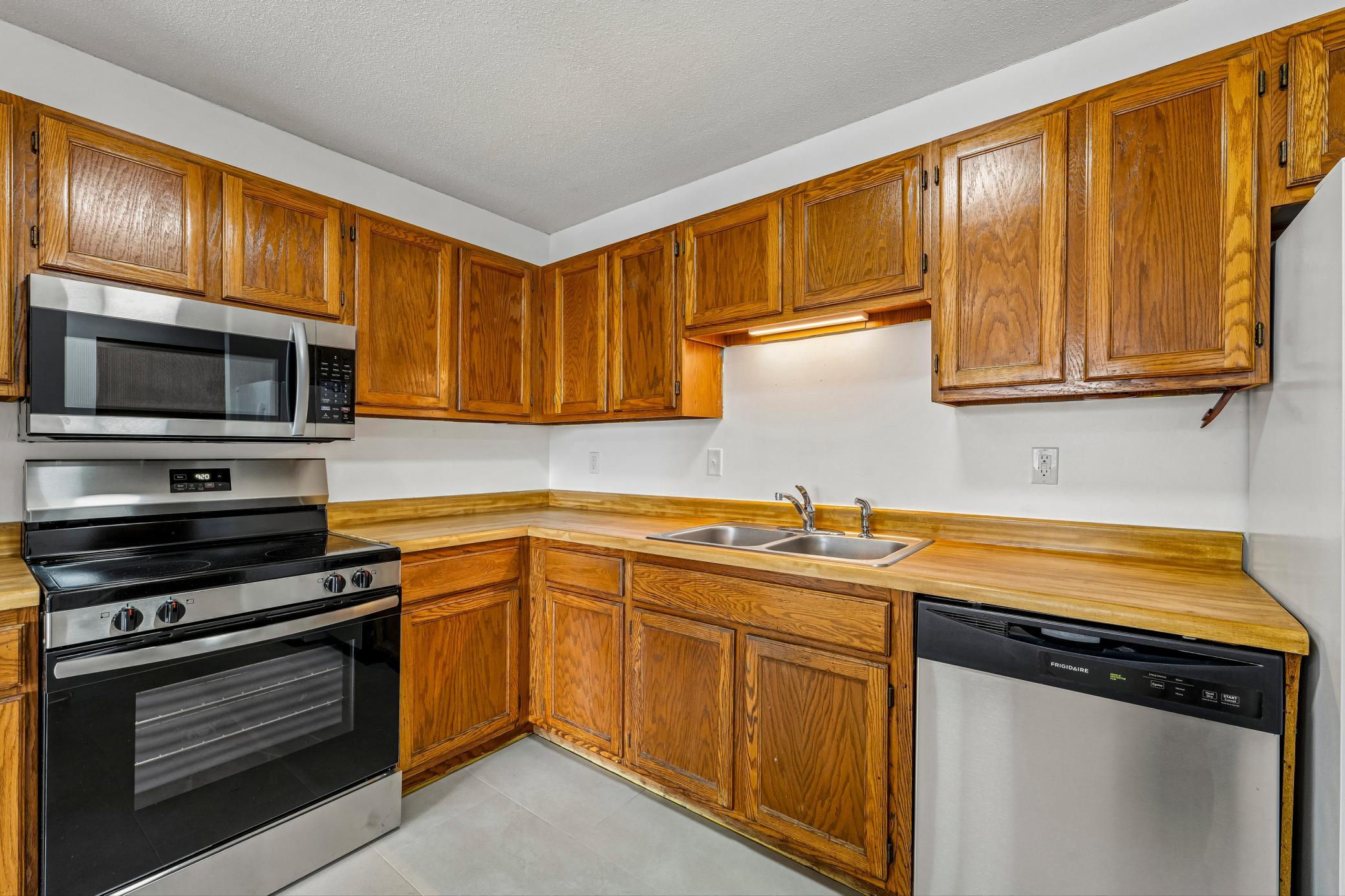 View of Residential at 6500 Woodlake Drive #702, Richfield MN 55423, Richfield (12 of 42) - Mike Wilen | Minnesota Team Real Estate