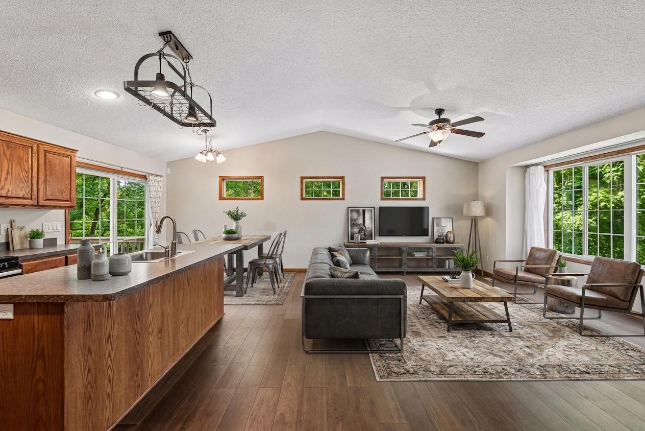 View of Residential at 10611 Kyle Court, Brooklyn Park MN 55443, Brooklyn Park (8 of 49) - Mike Wilen | Minnesota Team Real Estate