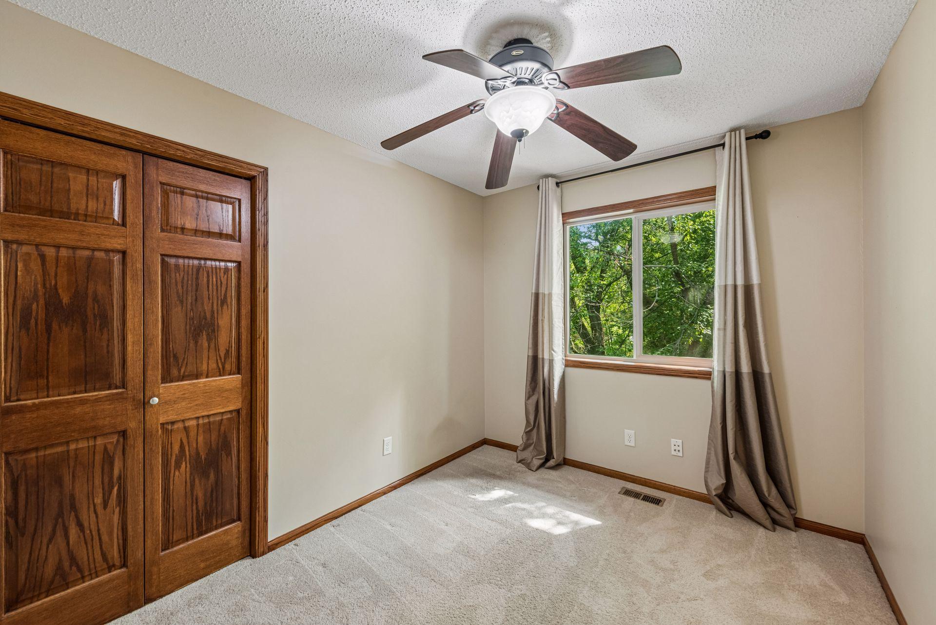 View of Residential at 10611 Kyle Court, Brooklyn Park MN 55443, Brooklyn Park (21 of 49) - Mike Wilen | Minnesota Team Real Estate