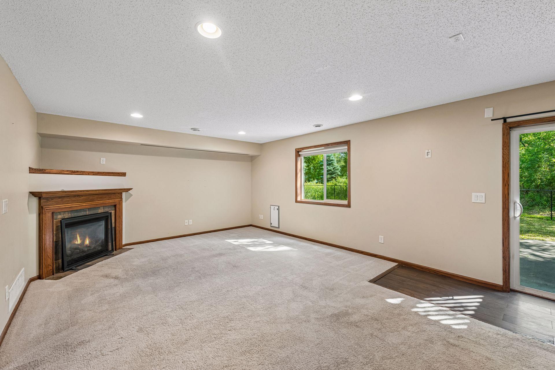 View of Residential at 10611 Kyle Court, Brooklyn Park MN 55443, Brooklyn Park (25 of 49) - Mike Wilen | Minnesota Team Real Estate