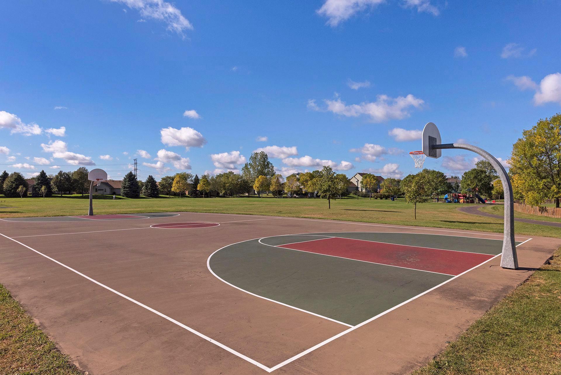 View of Residential at 10611 Kyle Court, Brooklyn Park MN 55443, Brooklyn Park (47 of 49) - Mike Wilen | Minnesota Team Real Estate