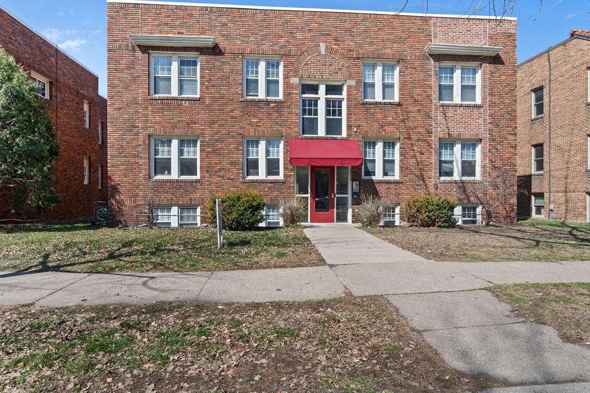 View of Residential at 3520 Emerson Avenue #205, Minneapolis MN 55408, Minneapolis (12 of 13) - Mike Wilen | Minnesota Team Real Estate