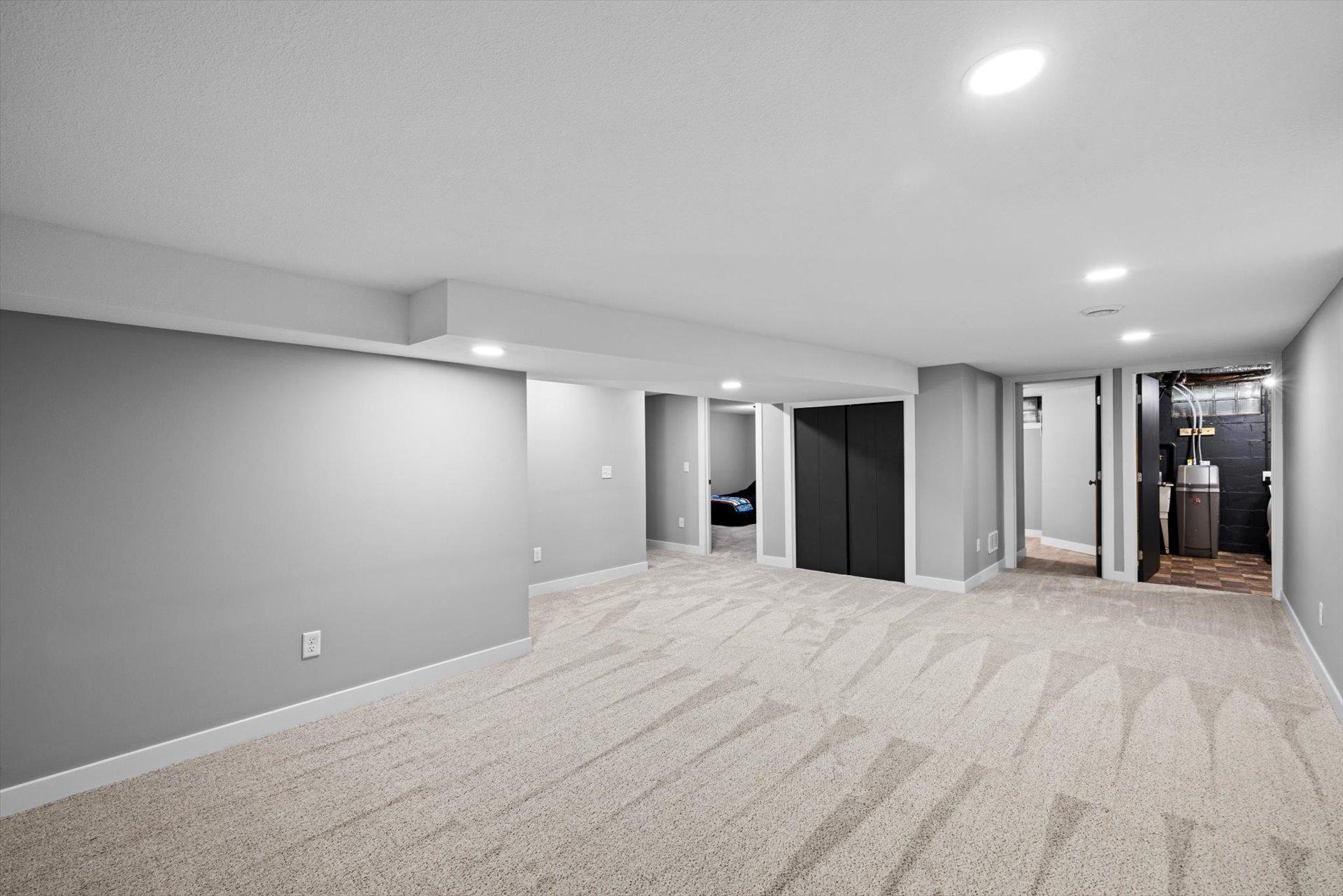 View of Residential at 5415 Twin Lake Boulevard, Brooklyn Center MN 55429, Brooklyn Center (24 of 29) - Mike Wilen | Minnesota Team Real Estate