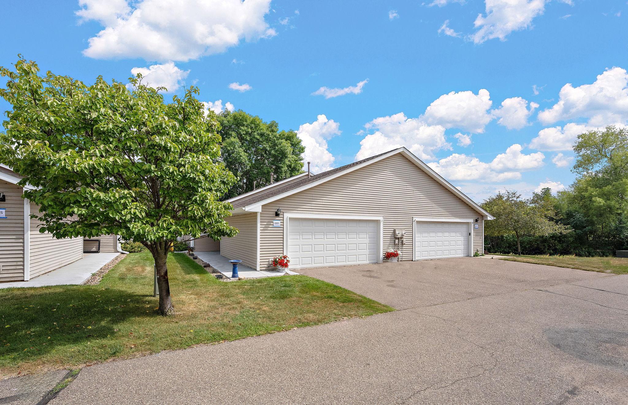 View of Residential at 1991 Granite Avenue, Oakdale MN 55128, Oakdale (4 of 23) - Mike Wilen | Minnesota Team Real Estate