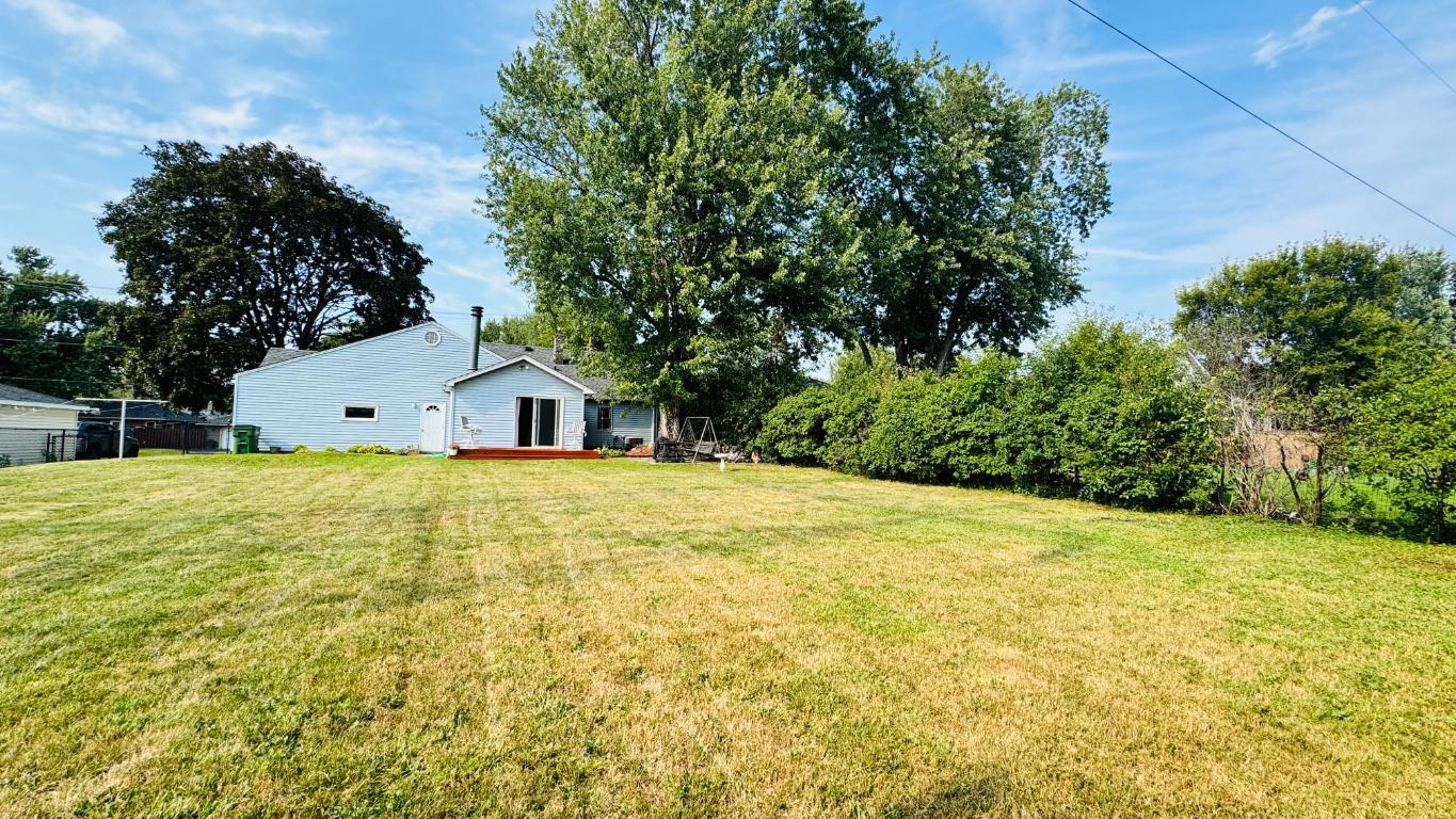 View of Residential at 1716 Oakcrest Avenue, Roseville MN 55113, Roseville (3 of 25) - Mike Wilen | Minnesota Team Real Estate