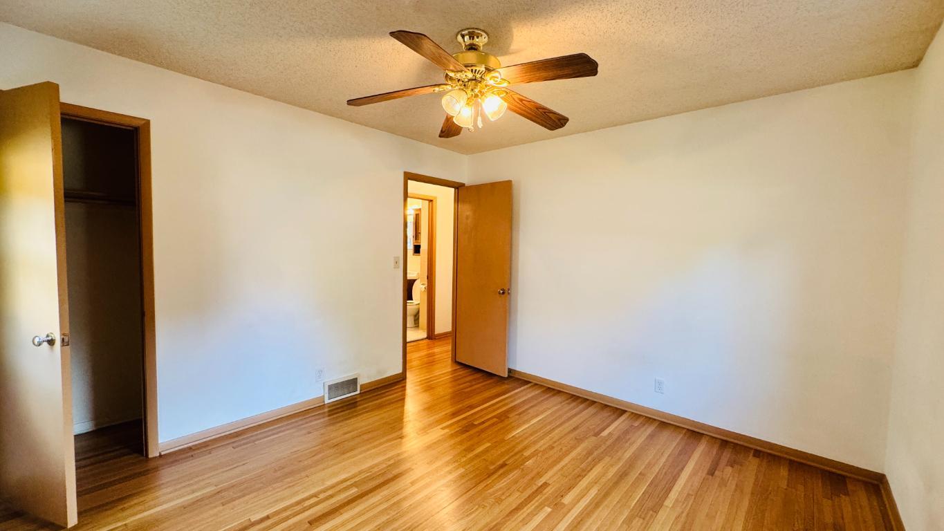 View of Residential at 1716 Oakcrest Avenue, Roseville MN 55113, Roseville (14 of 25) - Mike Wilen | Minnesota Team Real Estate