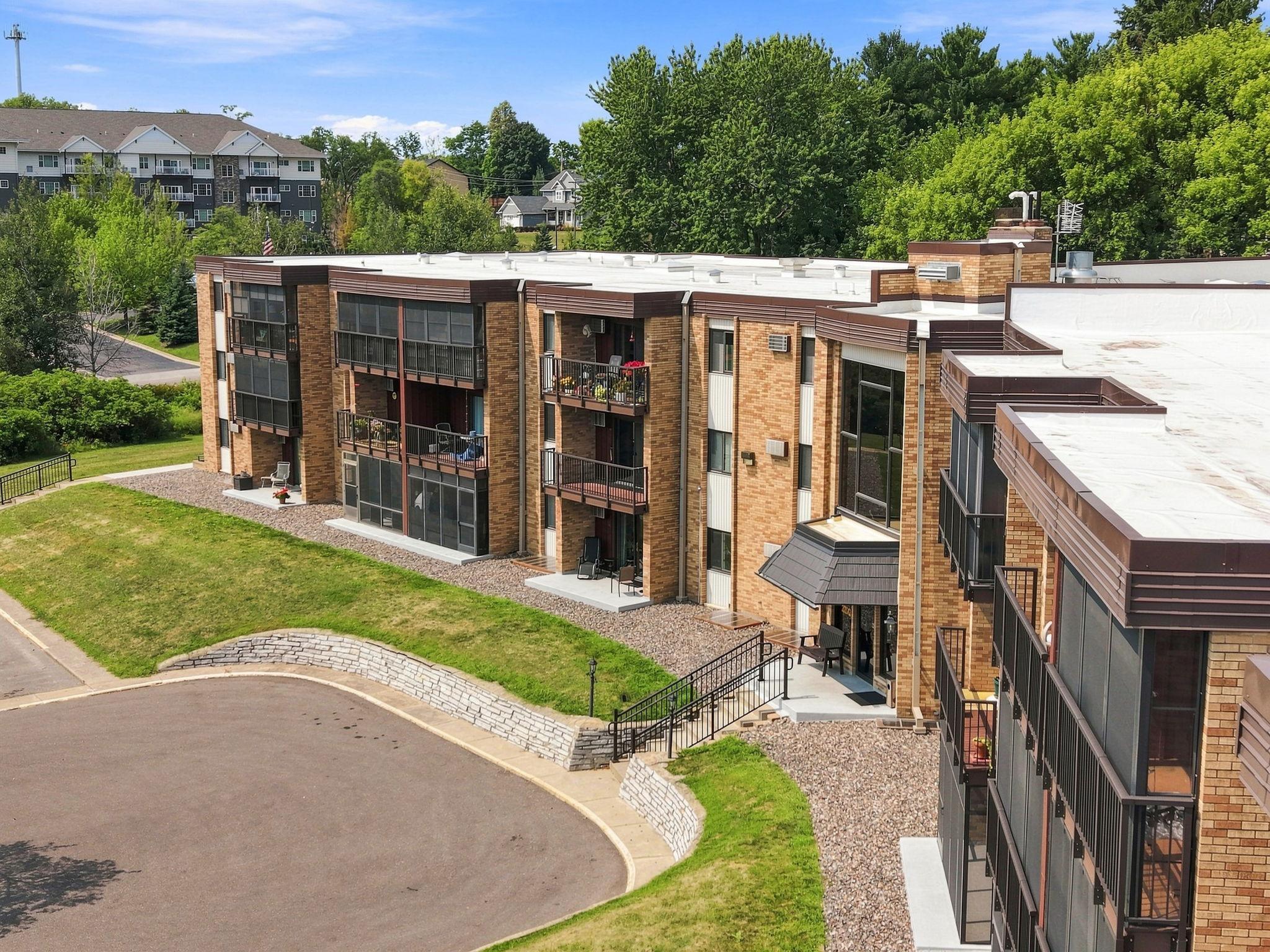 View of Residential at 2700 Oxford Street #116, Roseville MN 55113, Roseville - Mike Wilen | Minnesota Team Real Estate