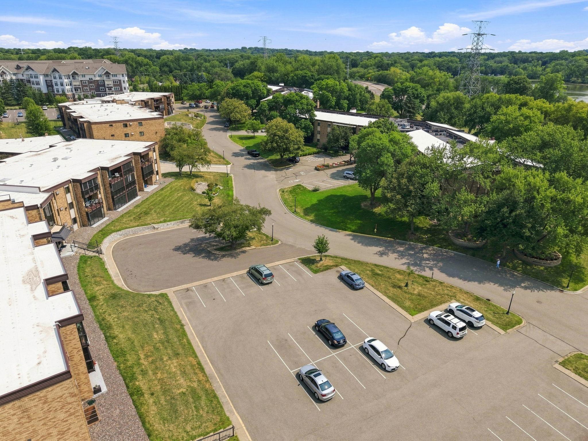 View of Residential at 2700 Oxford Street #116, Roseville MN 55113, Roseville (34 of 40) - Mike Wilen | Minnesota Team Real Estate