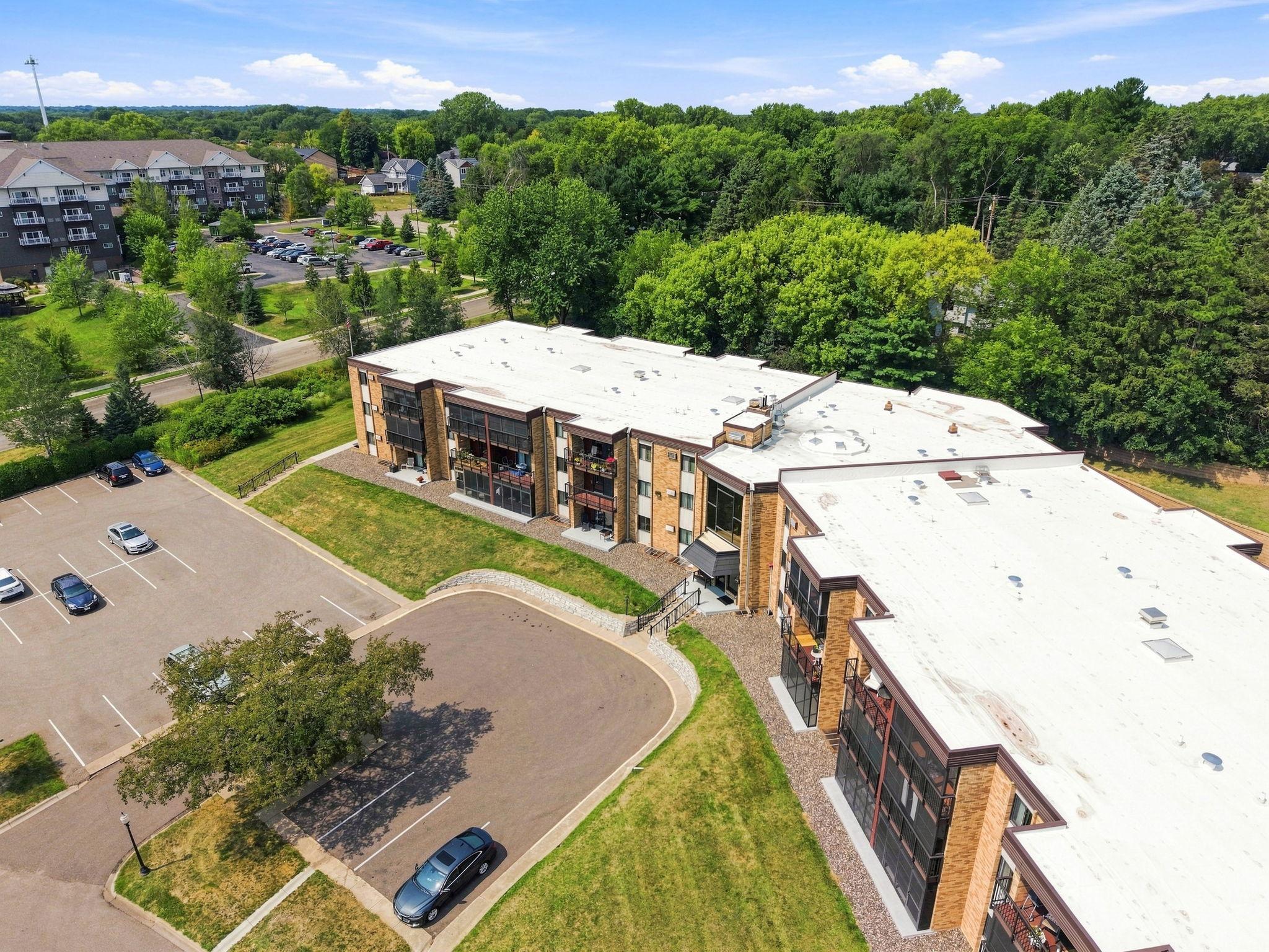 View of Residential at 2700 Oxford Street #116, Roseville MN 55113, Roseville (33 of 40) - Mike Wilen | Minnesota Team Real Estate